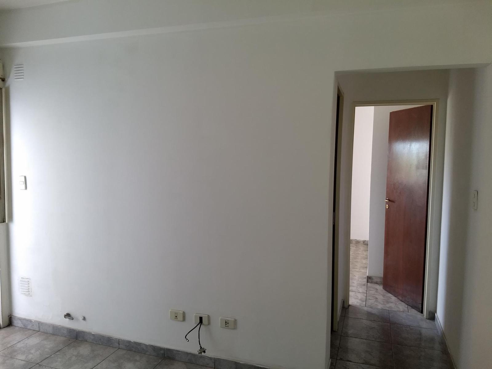 DTO 2 AMBIENTES (AVENIDA VELEZ SARSFIELD 451) C.MADERO - 5