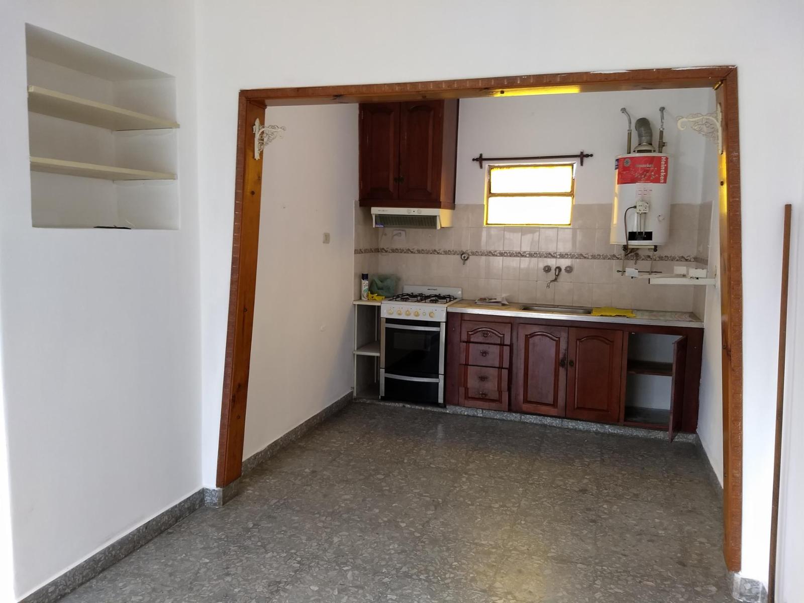 DTO 2 AMBIENTES CON PATIO (GENERAL PICO 1074) C.MADERO - 3