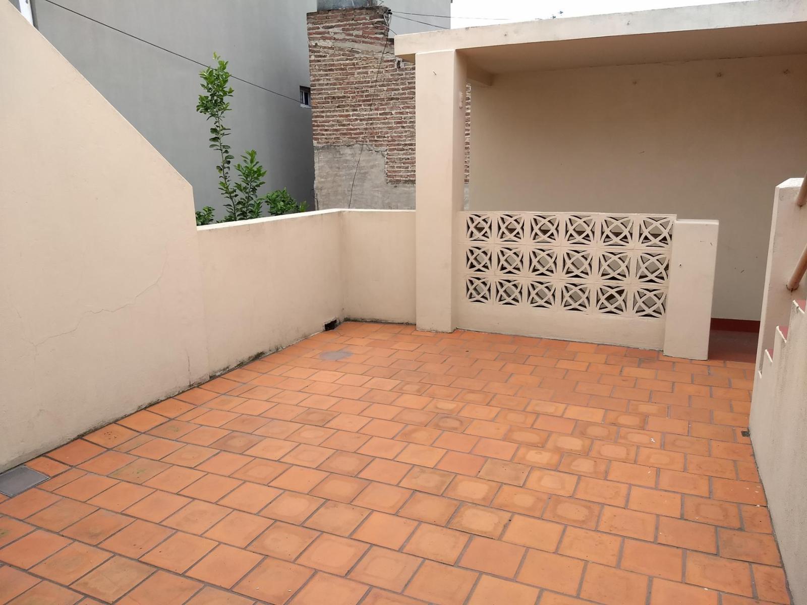 DTO 2 AMBIENTES CON PATIO (GENERAL PICO 1074) C.MADERO - 9