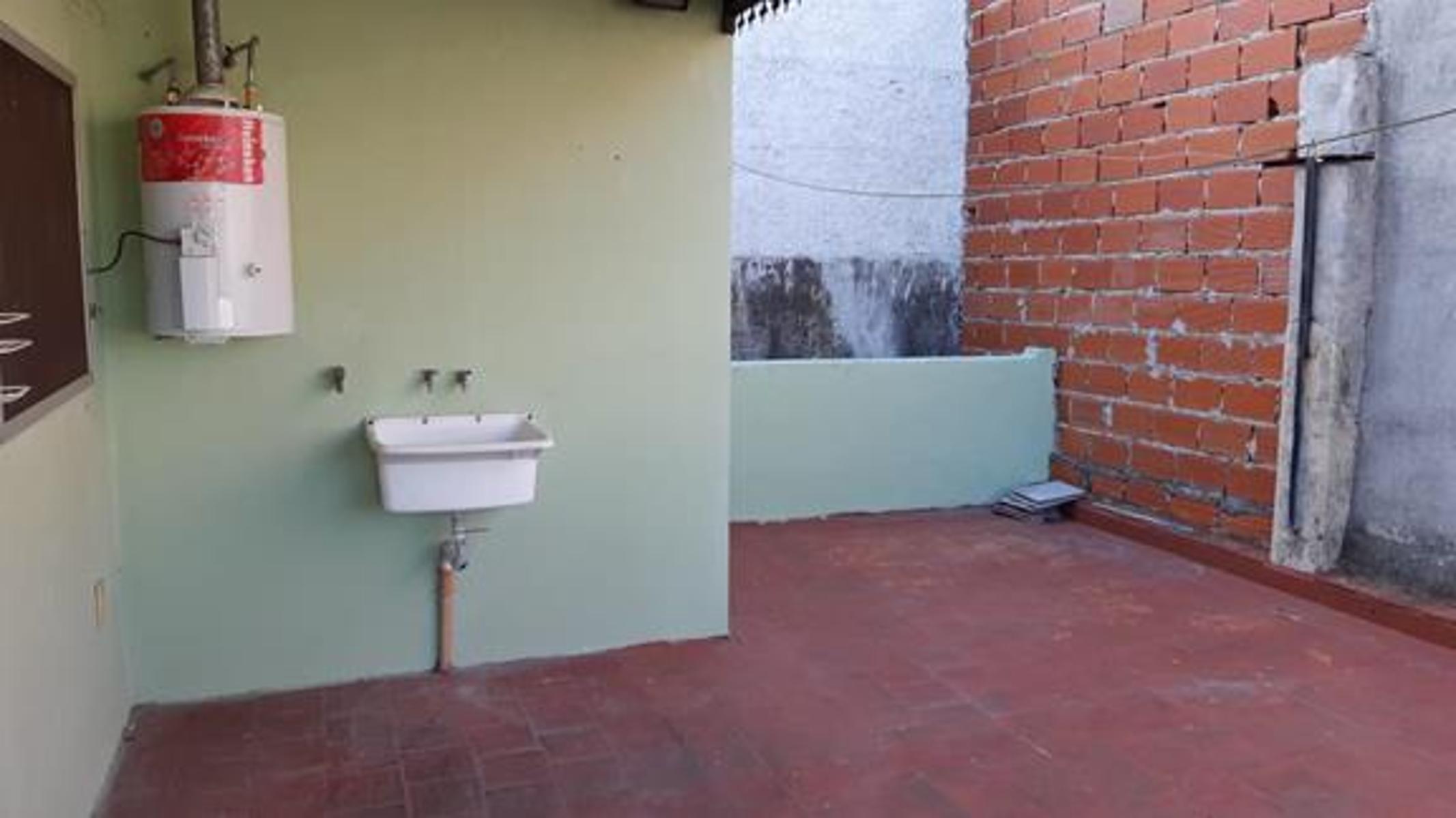 DTO 2 AMBIENTES CON PATIO (GENERAL PICO 1126) C.MADERO - 1