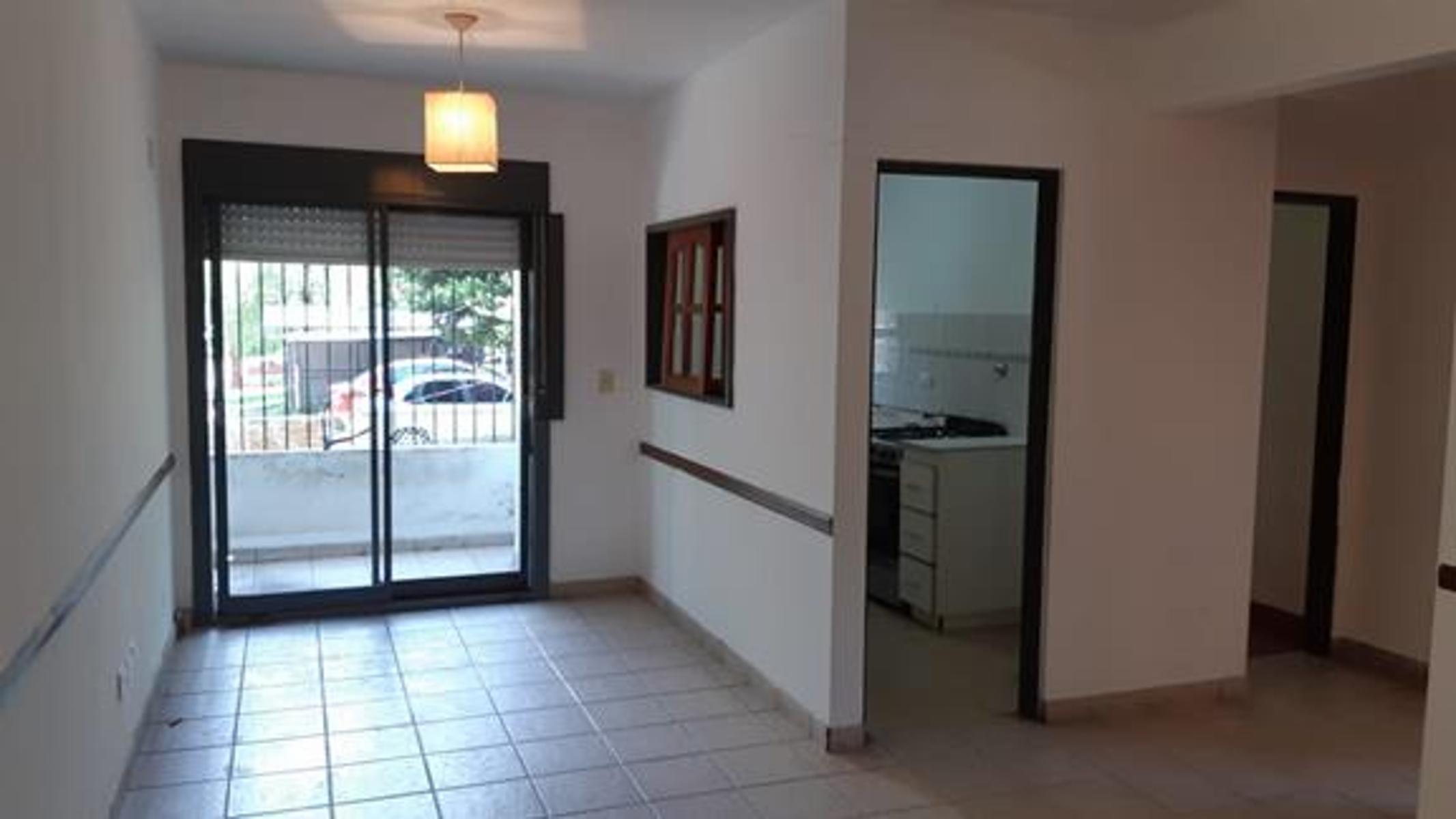 DTO 3 AMBIENTES CON COCHERA (MARTIN UGARTE 700) VILLA CELINA - 1