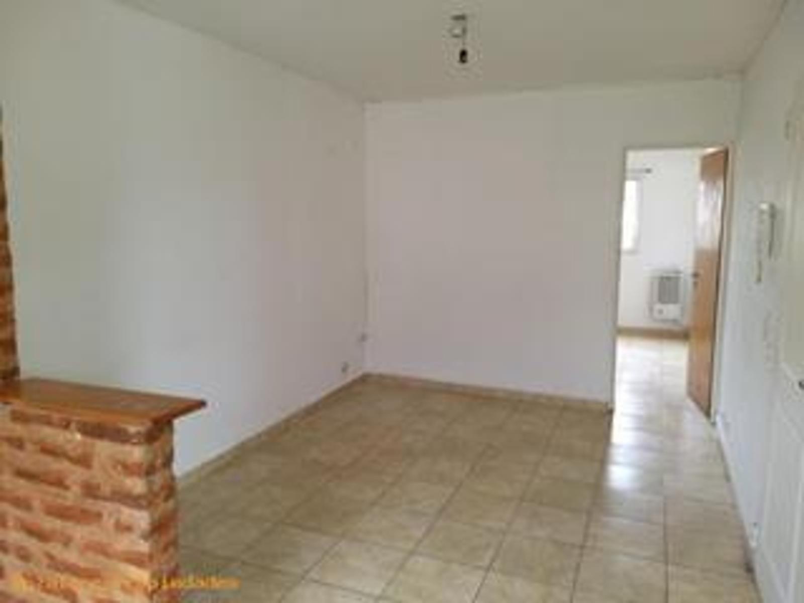 DTO 2 AMBIENTES INTERNO (CORONEL THORNE 924) C.MADERO — foto 3