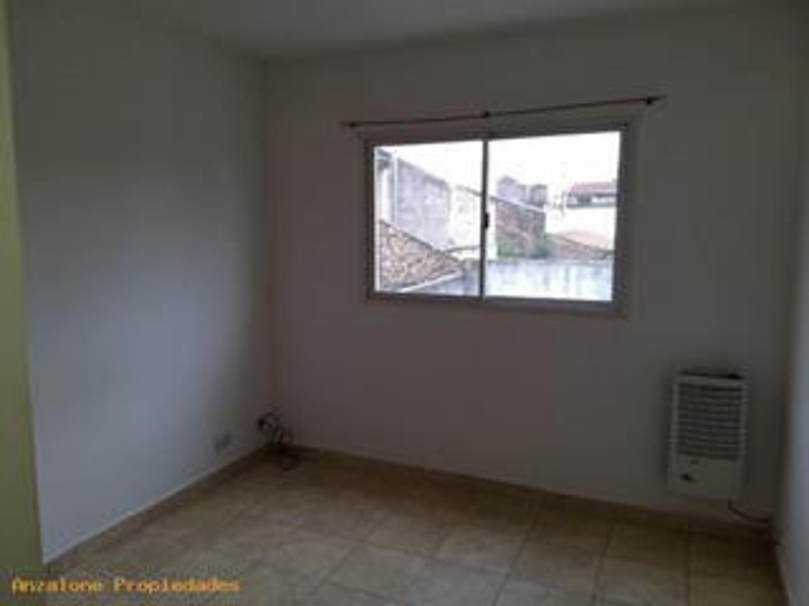 DTO 2 AMBIENTES INTERNO (CORONEL THORNE 924) C.MADERO — foto 7