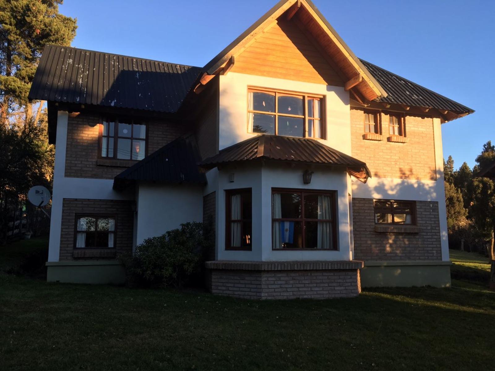 Casa Barrio La Colina - 1