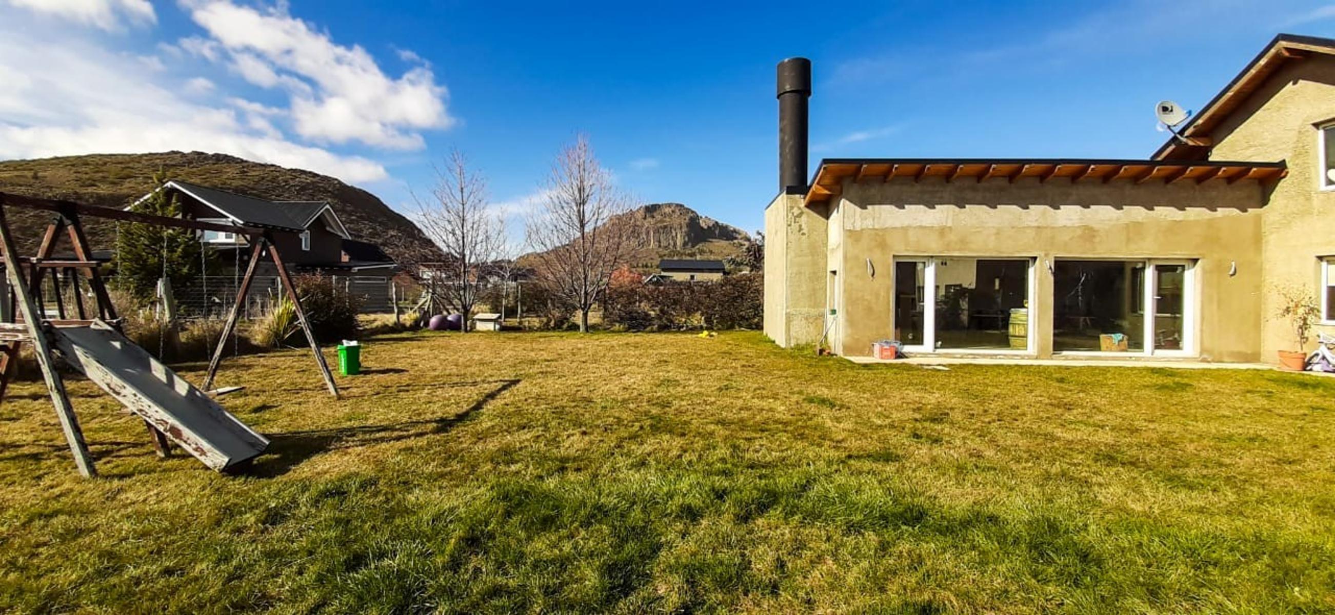 EXCELENTE PROPIEDAD CON HERMOSA VISTA A LOS CERROS Y LAGO - 5