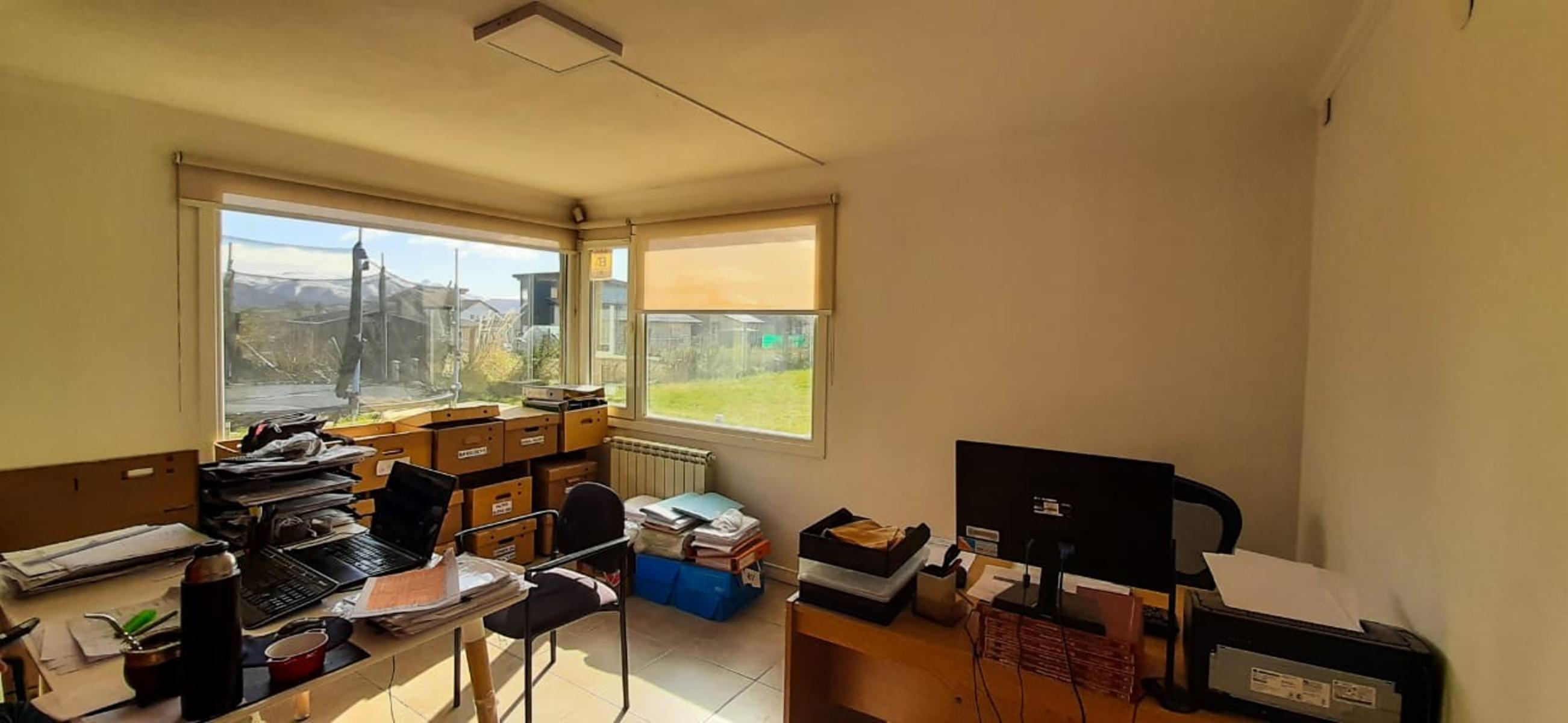 EXCELENTE PROPIEDAD CON HERMOSA VISTA A LOS CERROS Y LAGO - 22