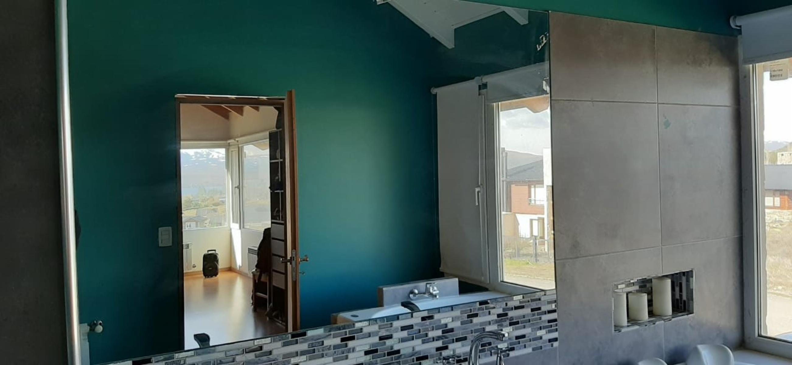 EXCELENTE PROPIEDAD CON HERMOSA VISTA A LOS CERROS Y LAGO - 38