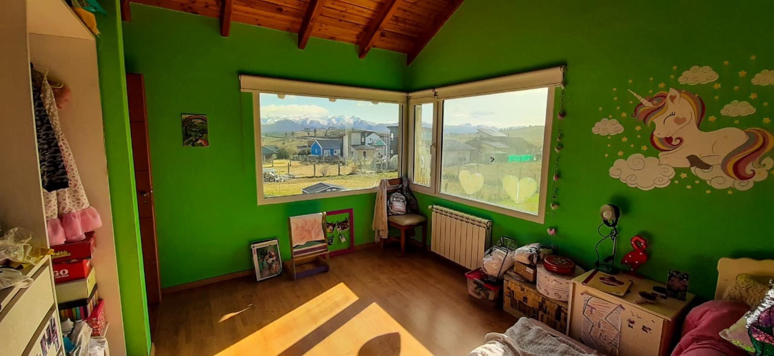 EXCELENTE PROPIEDAD CON HERMOSA VISTA A LOS CERROS Y LAGO - 50