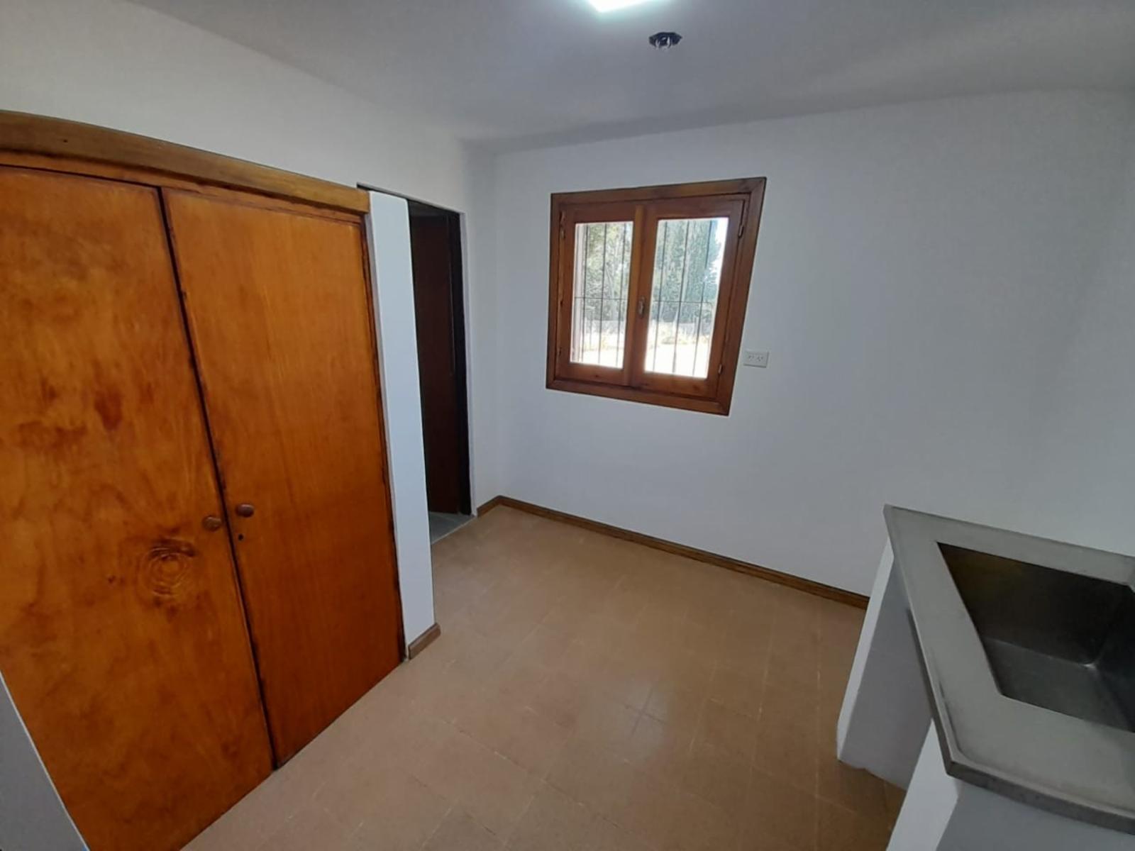 2 amplias casas en Venta en Dina Huapi - 2