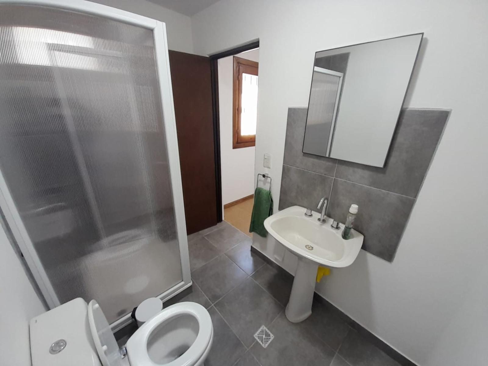 2 amplias casas en Venta en Dina Huapi - 7