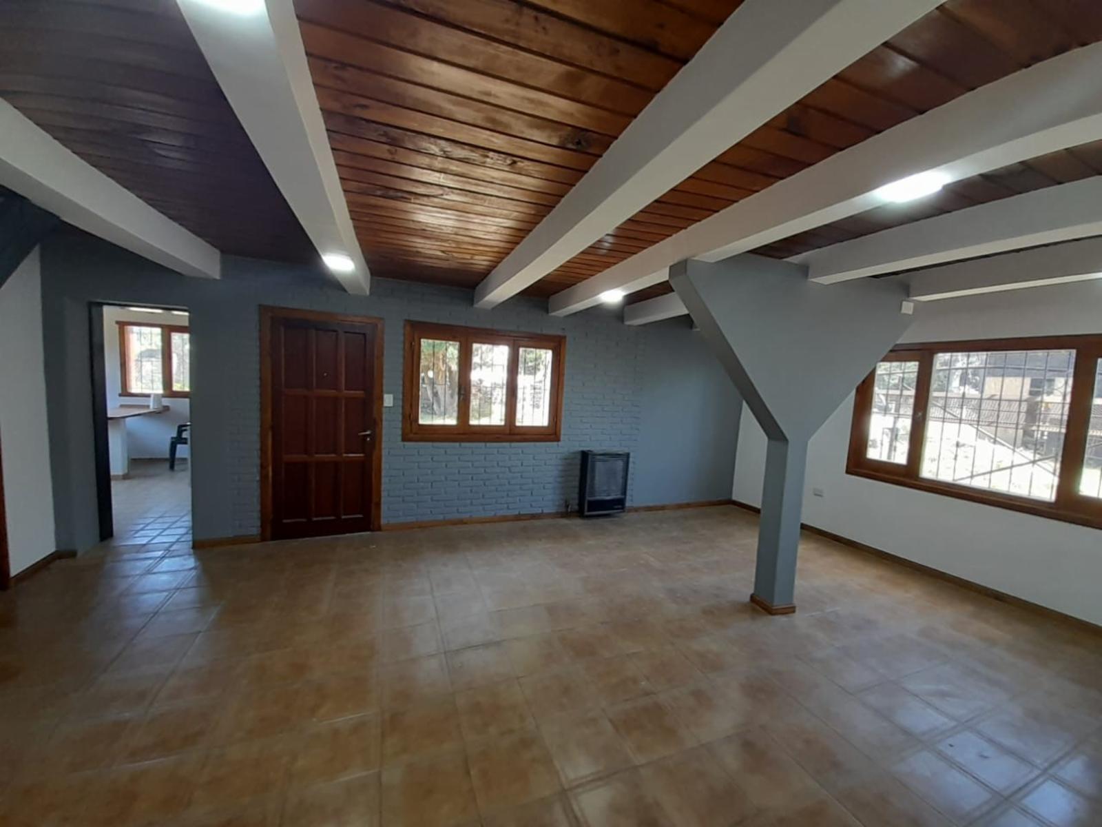 2 amplias casas en Venta en Dina Huapi - 11