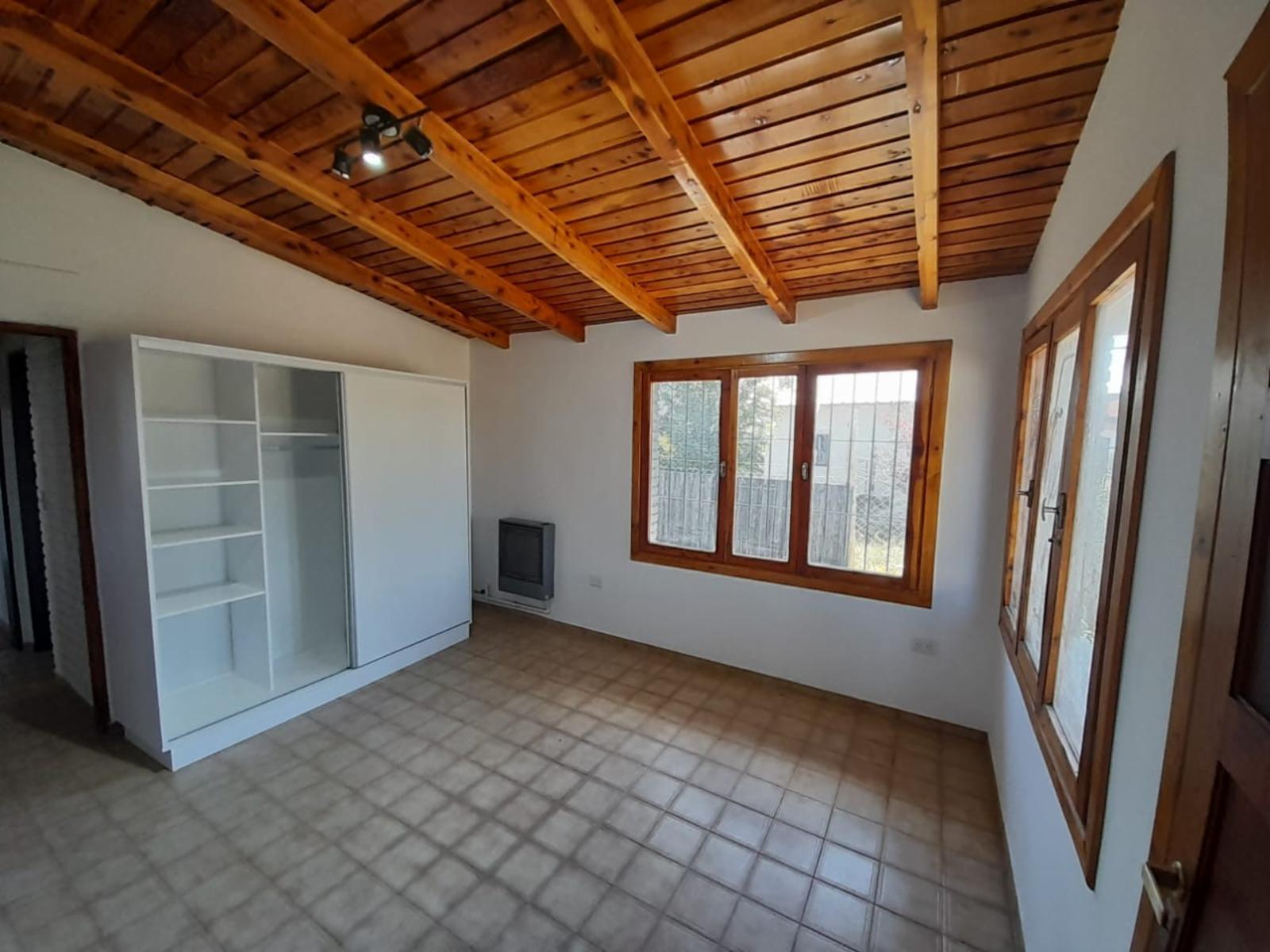 2 amplias casas en Venta en Dina Huapi - 13