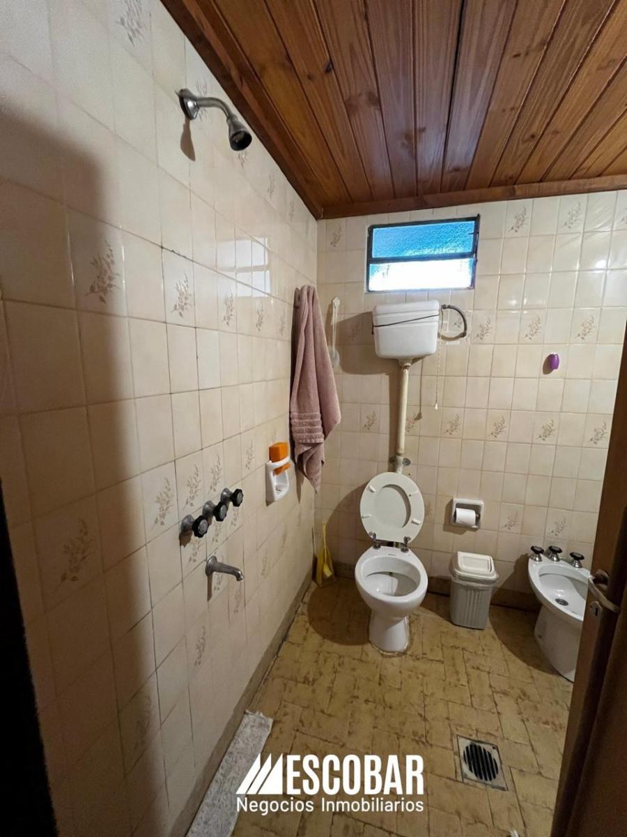 Hermosa Casa en Comallo - 34