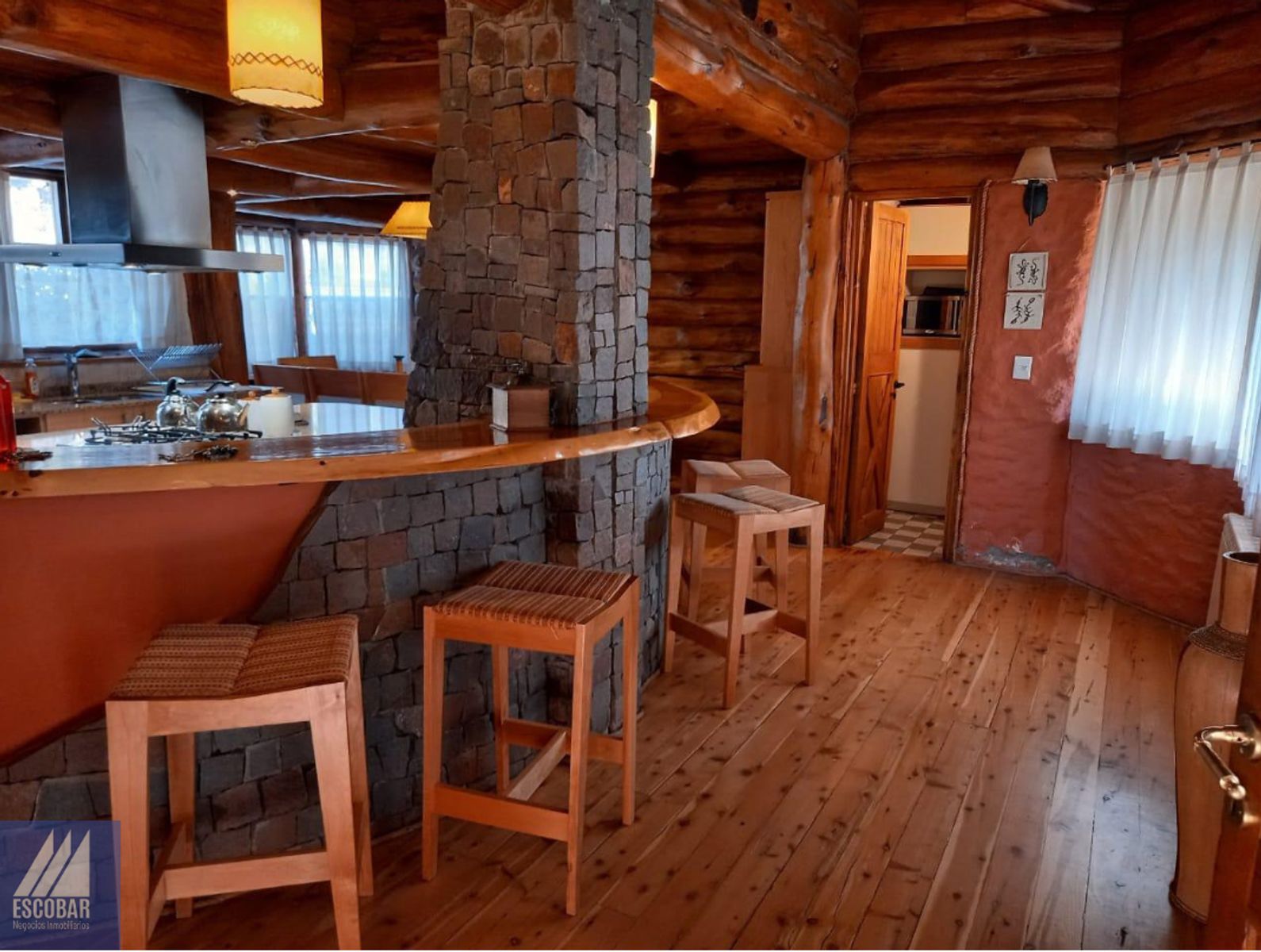 GRAN CASA + CABAÑA ADICIONAL- BUSTILLO Y NILPI - 18