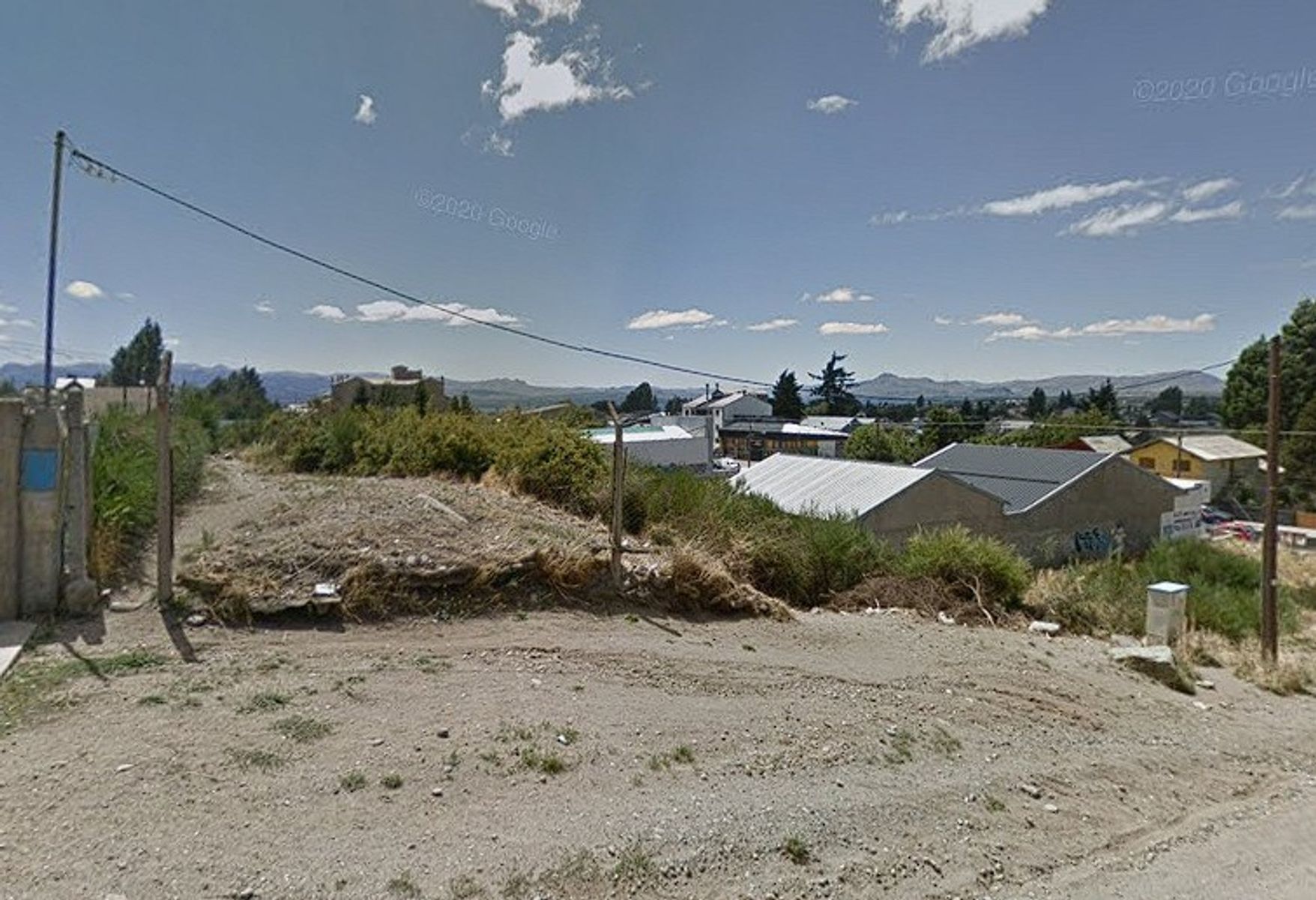 Amplio terreno semiplano en el centro de la ciudad. - 2
