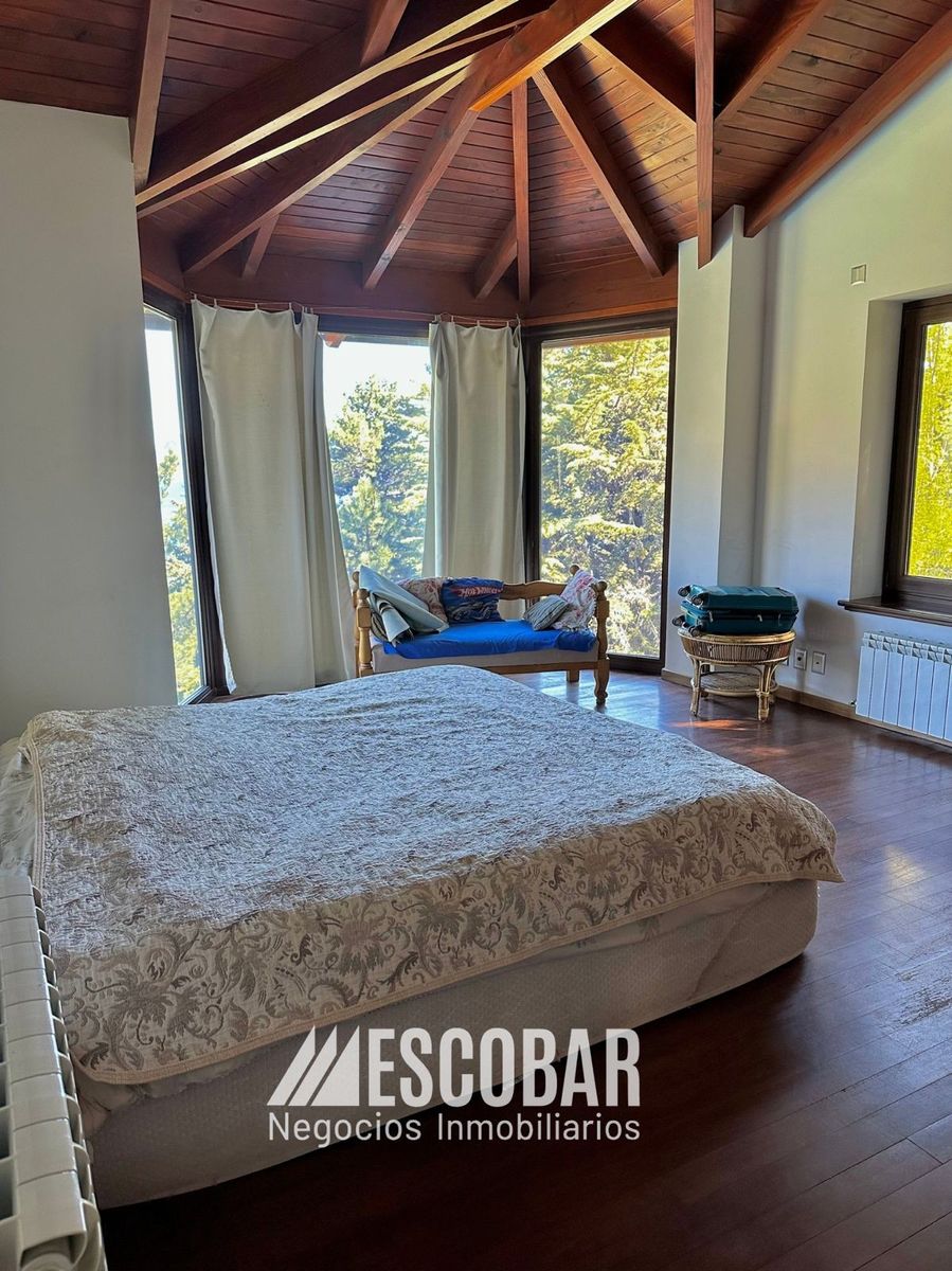 LUJOSA CASA CON COSTA AL LAGO - 18