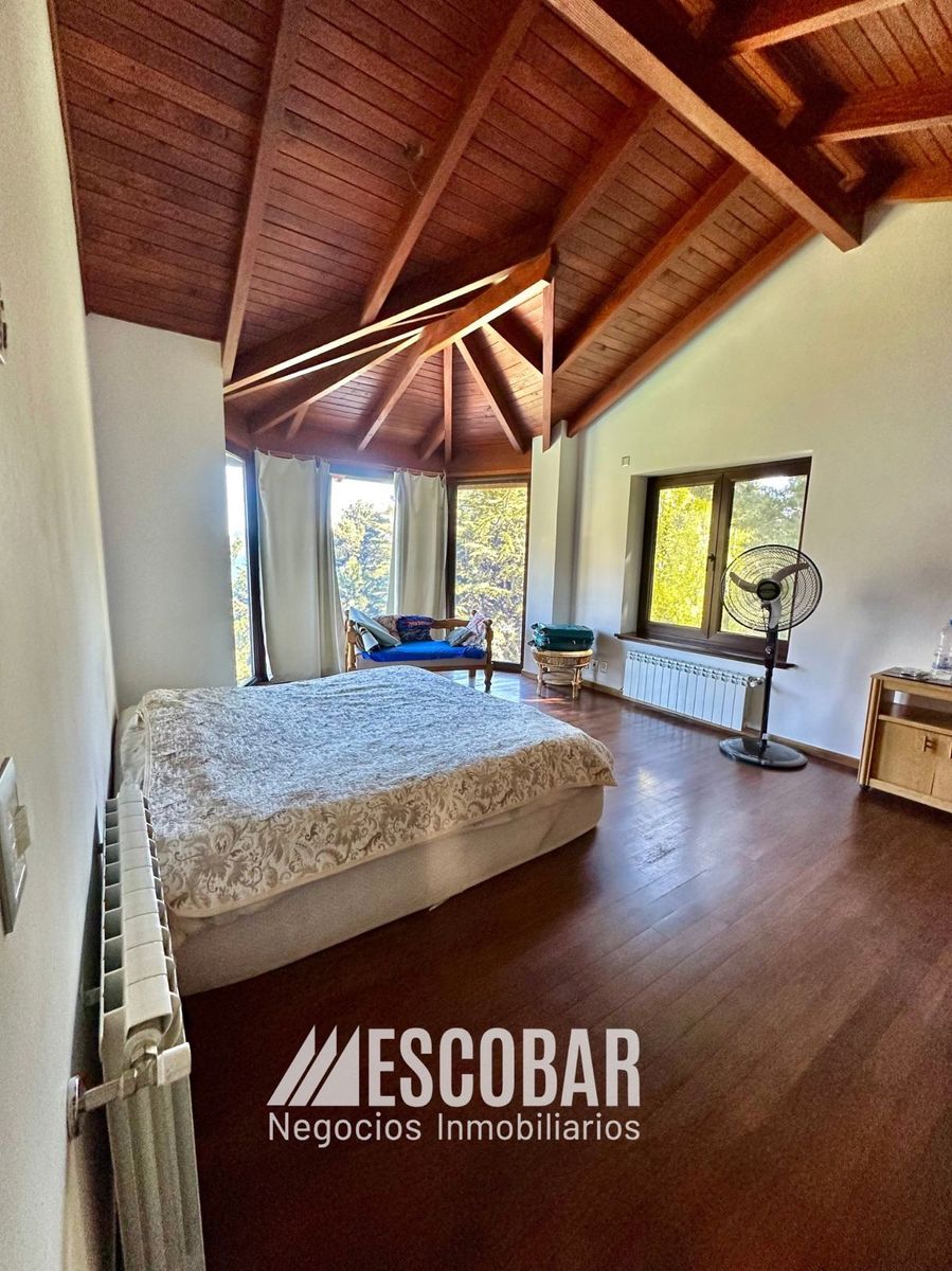 LUJOSA CASA CON COSTA AL LAGO - 23