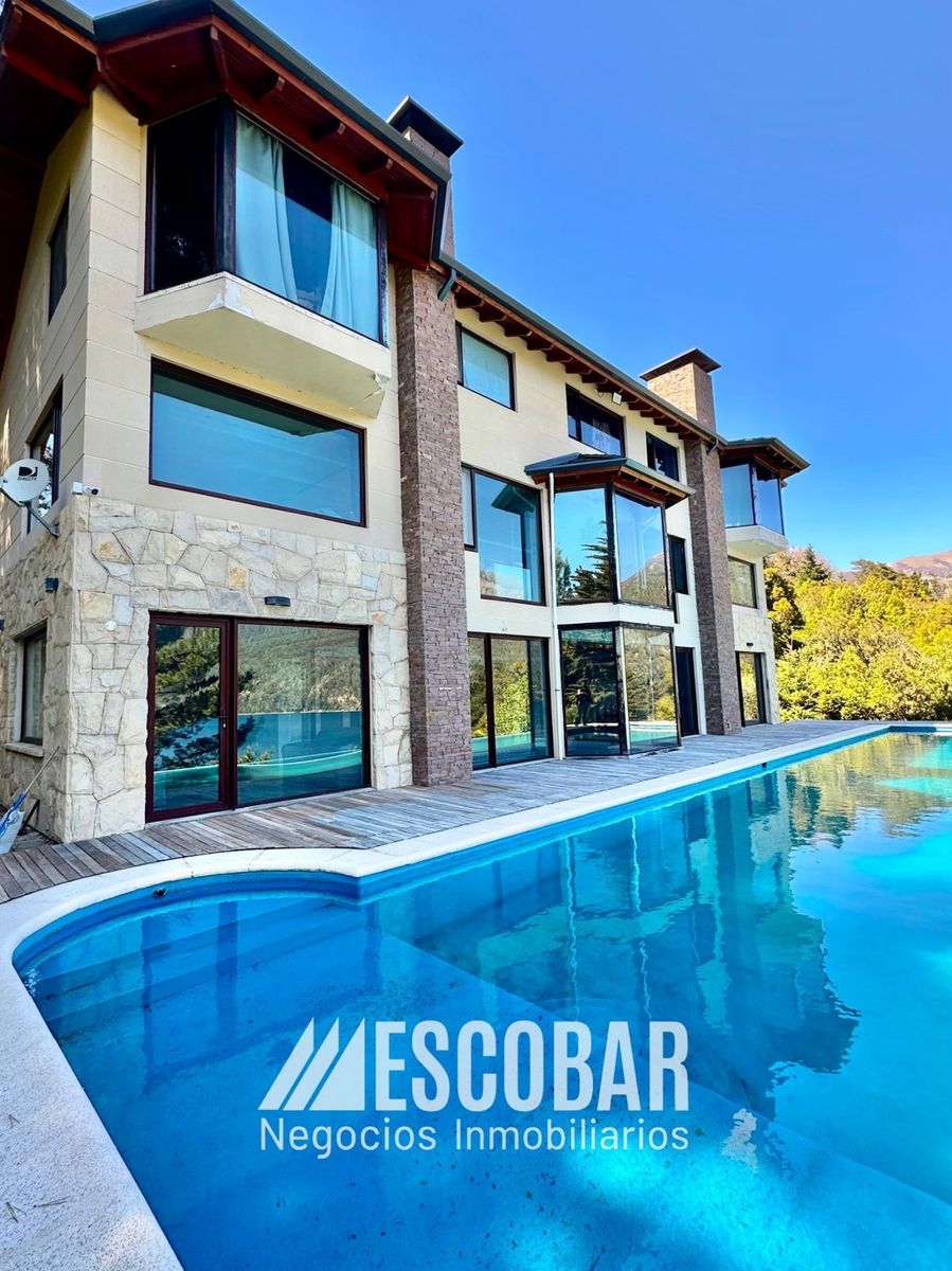 LUJOSA CASA CON COSTA AL LAGO - 31