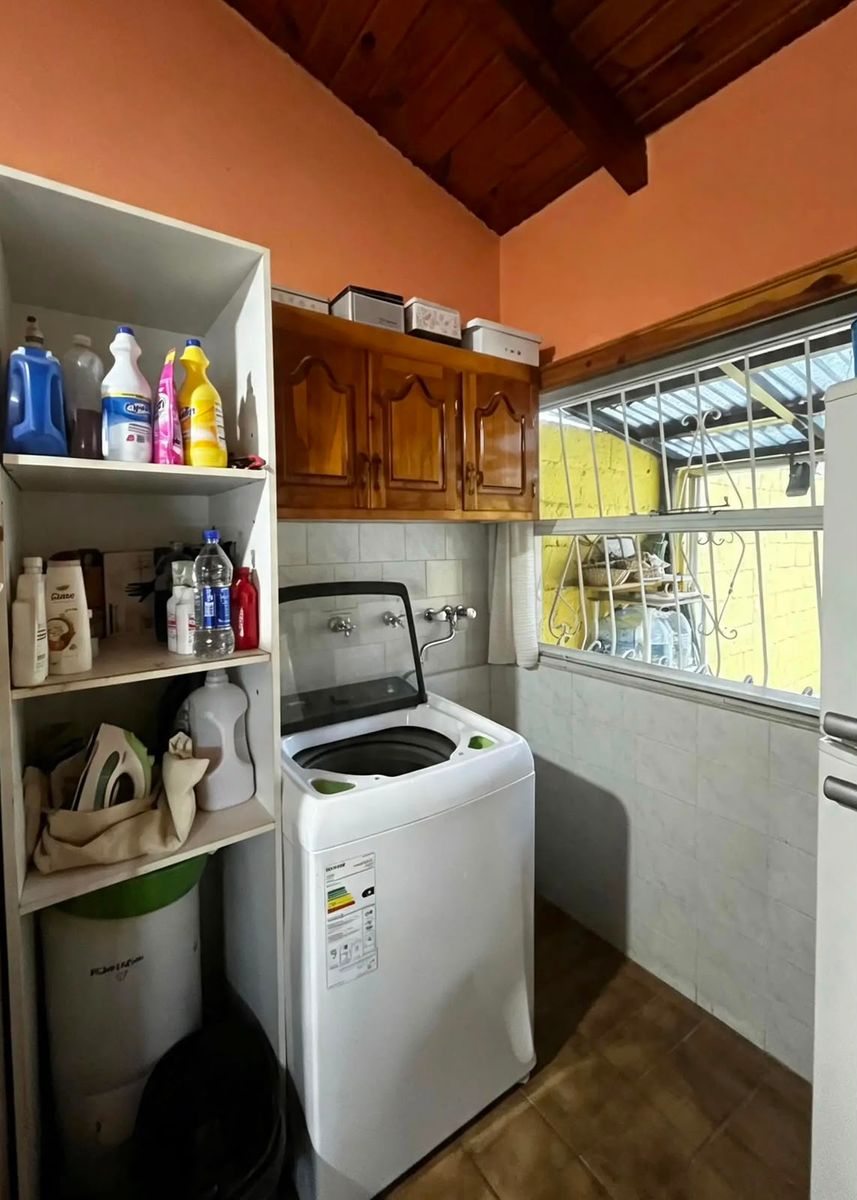 CASA EN VENTA 181 VIVIENDAS - 6