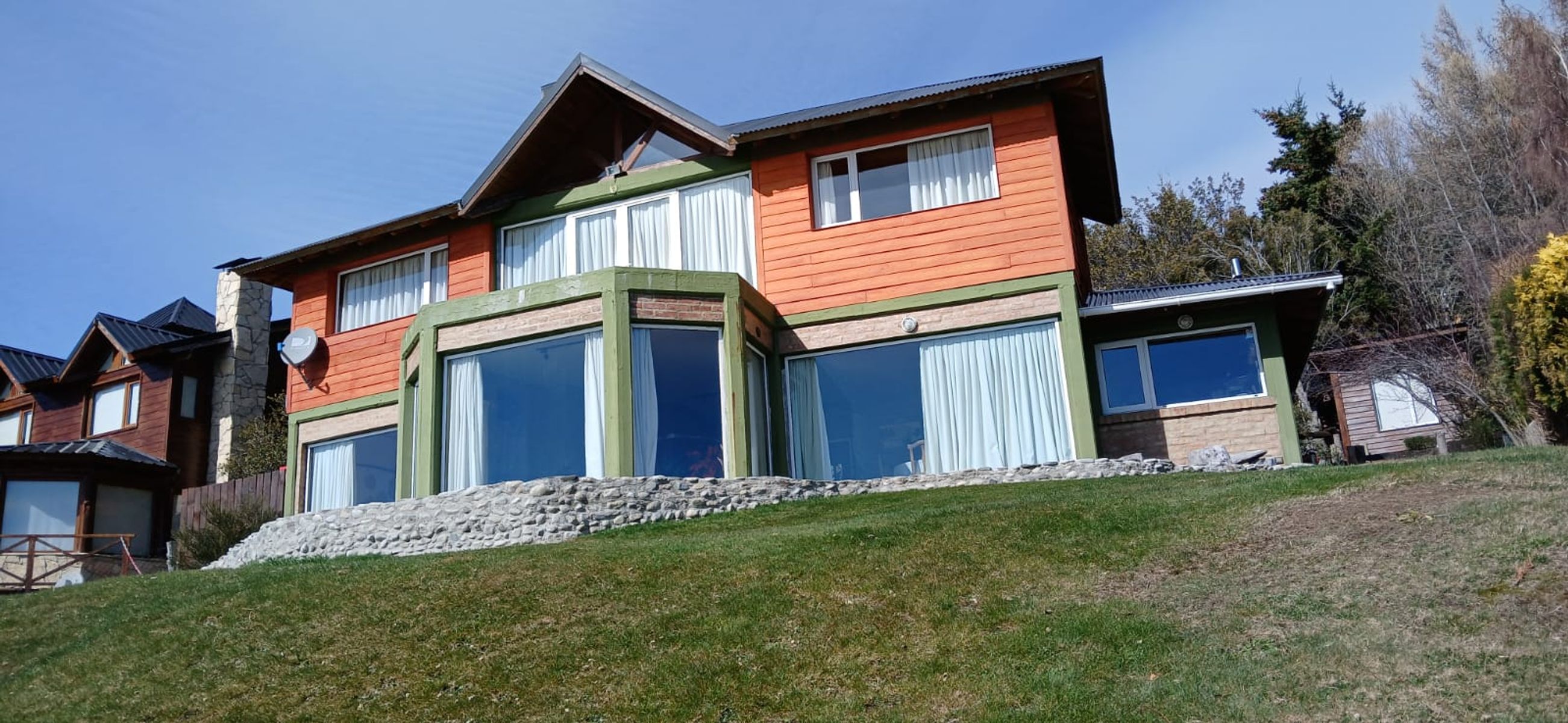 CASA CON COSTA DEL LAGO - 2