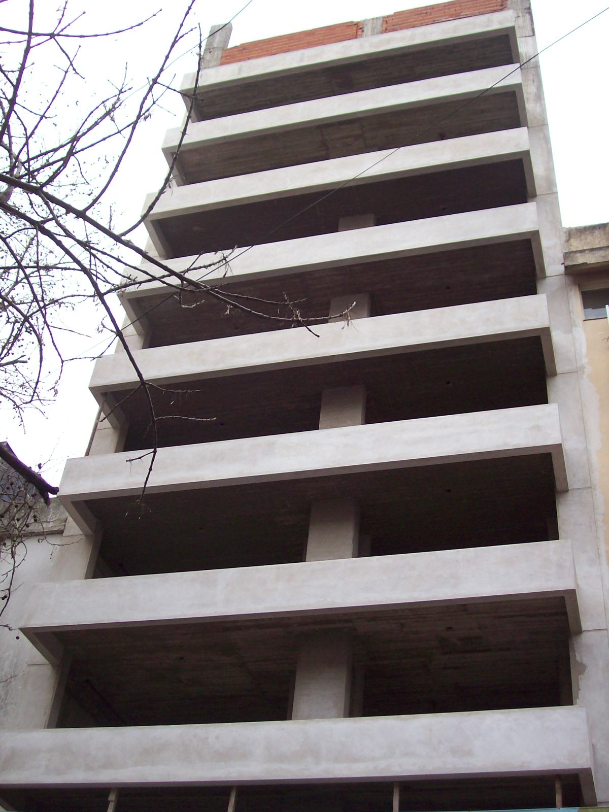M. VERONICA ODO, CONSULTORA INMOBILIARIA VENDE COCHERA A ESTRENAR — foto 2