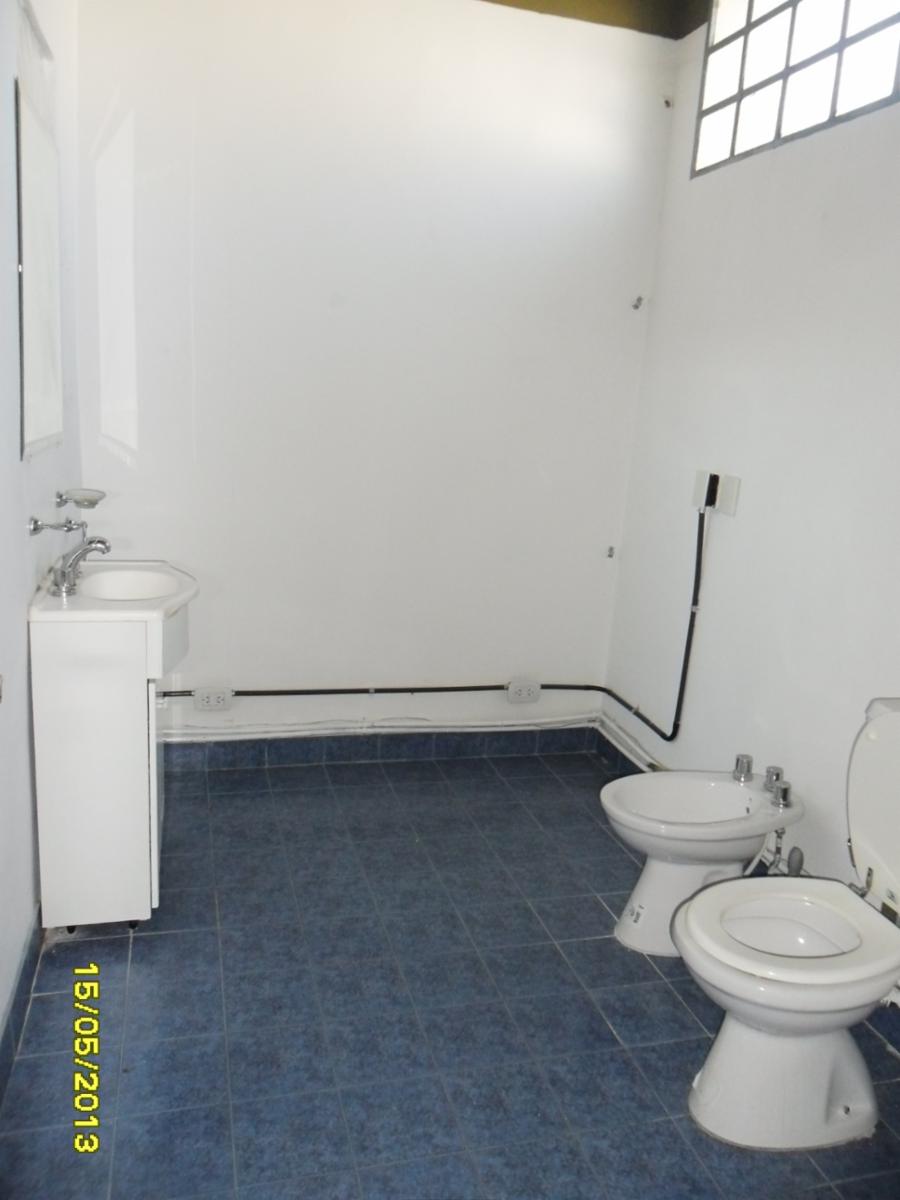 GALPON CON OFICINAS - 14