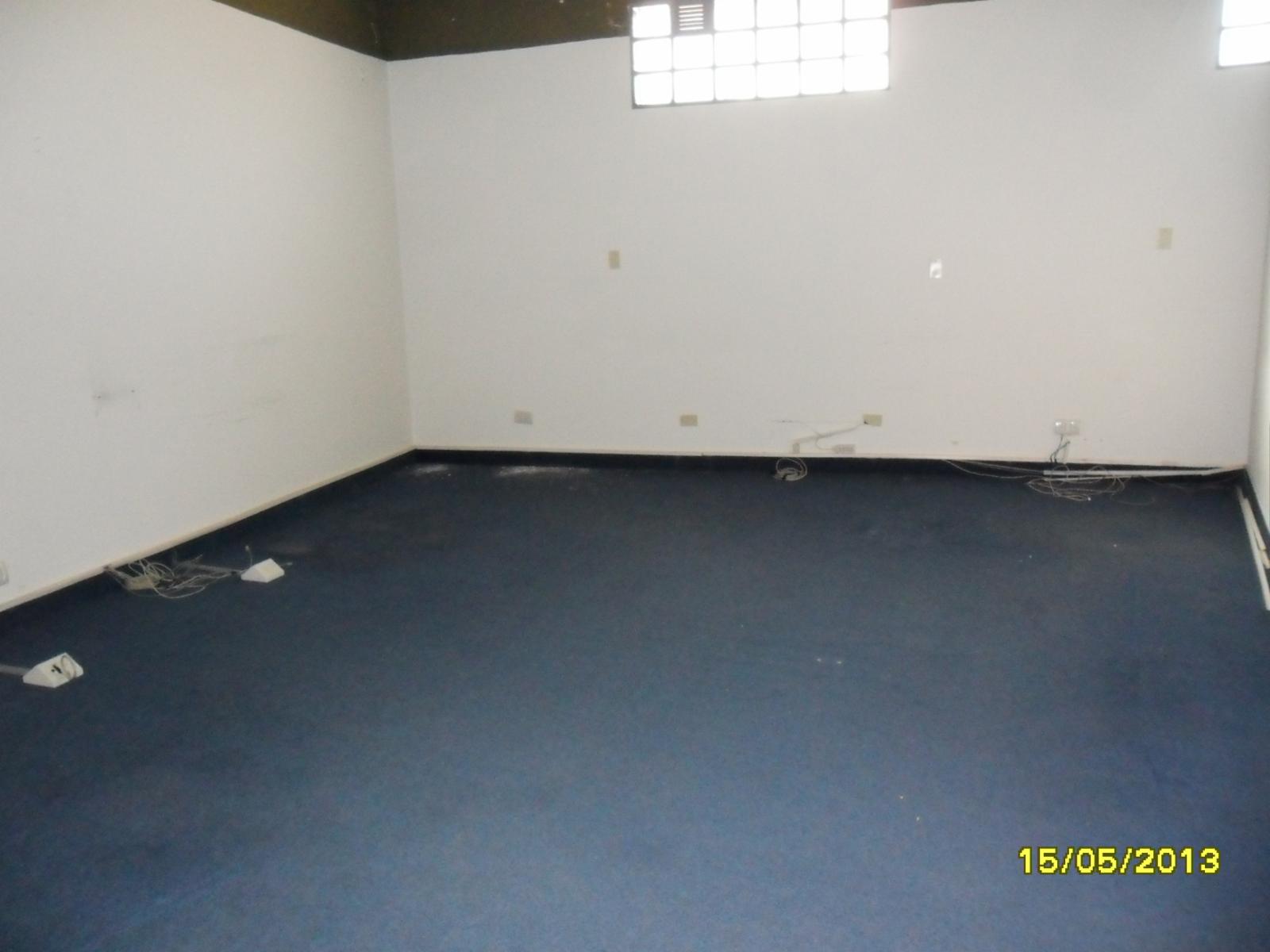 LOTE CON EDIFICACION - 8