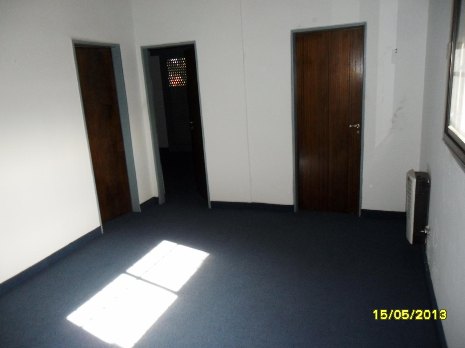 LOTE CON EDIFICACION - 11