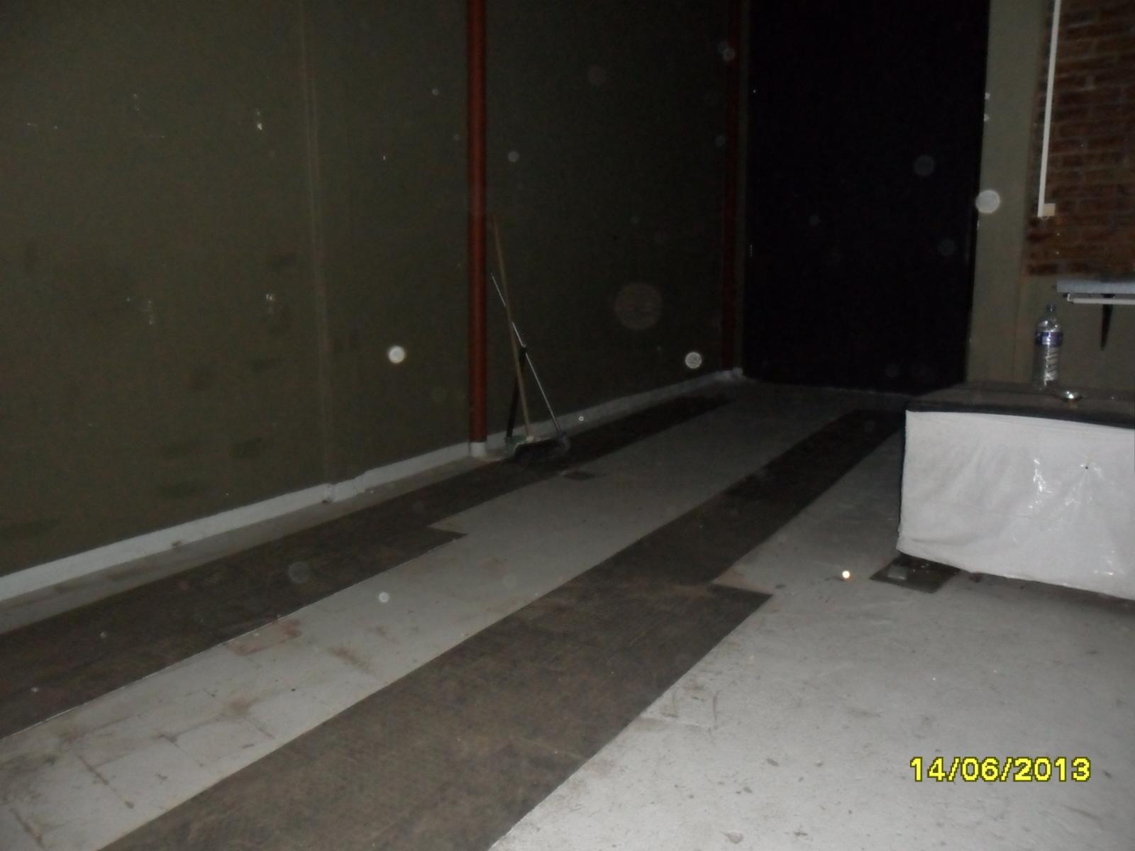 LOTE CON EDIFICACION - 19
