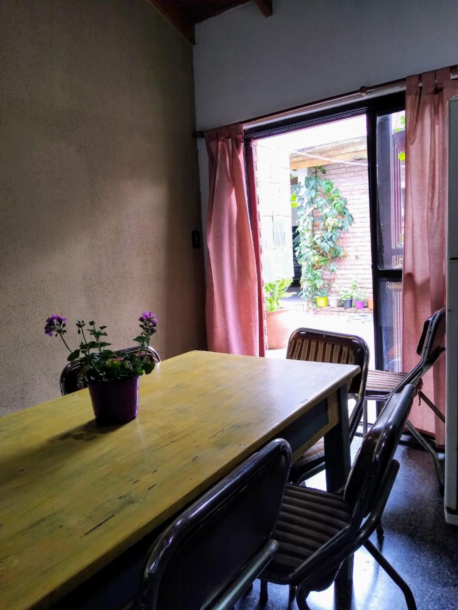 HERMOSA PROPIEDAD SOBRE LOTE PROPIO DE 4 AMBIENTES EN VILLA BALLESTER. LOS PROPIETARIOS ACEPTAN OFERTAS. OPORTUNIDAD — foto 6