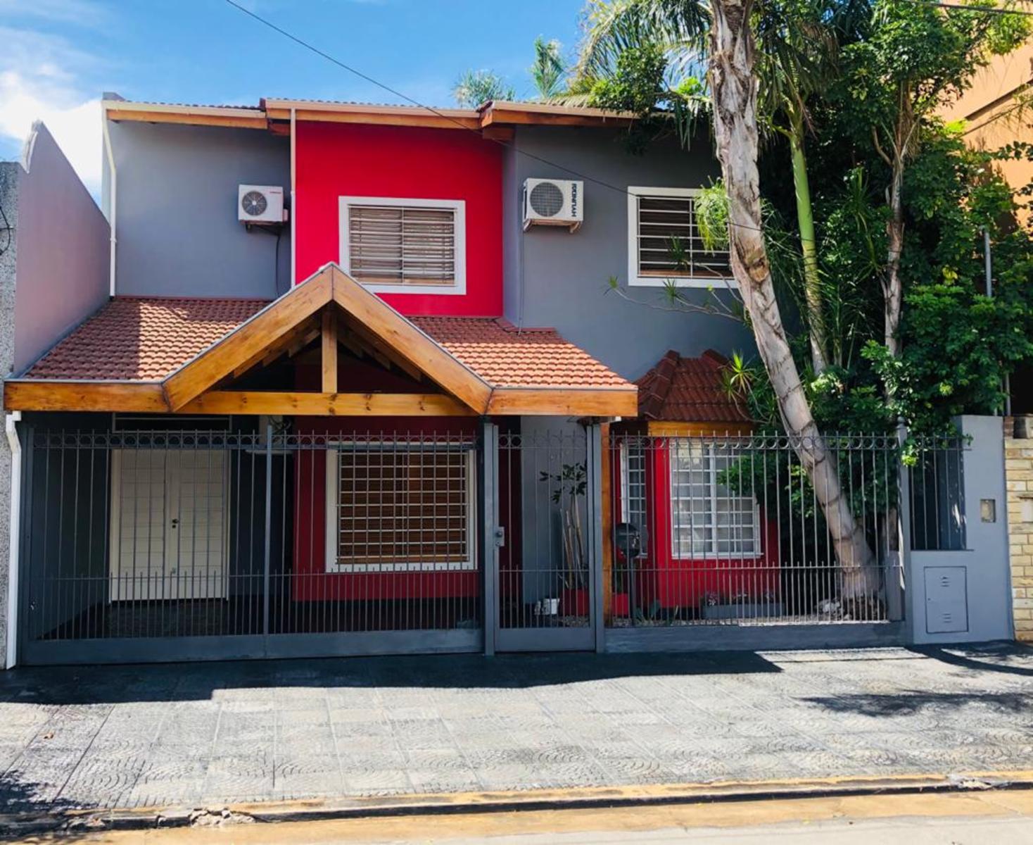 EXCELENTE PROPIEDAD SOBRE LOTE PROPIO DE 10 X 27