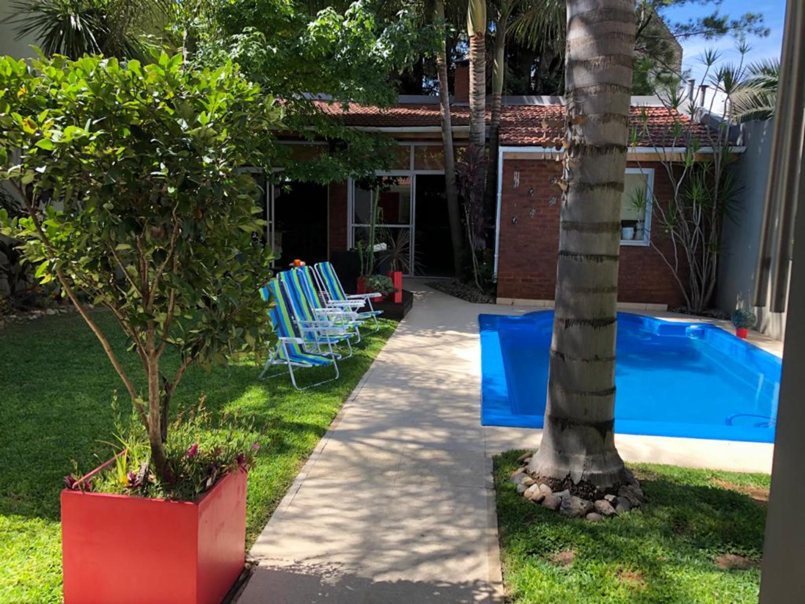 EXCELENTE PROPIEDAD SOBRE LOTE PROPIO DE 10 X 27 — foto 2