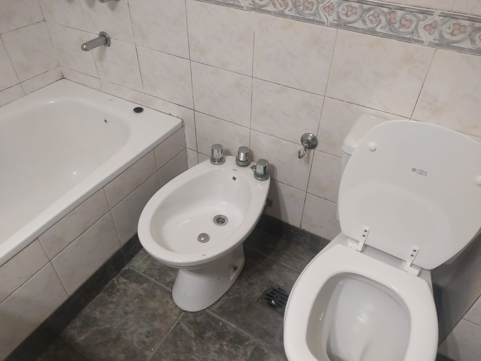 Muy lindo monoambiente en zona centro - 11
