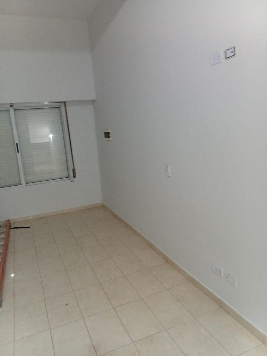 P.H monoambiente en planta baja en muy buen estado - 2