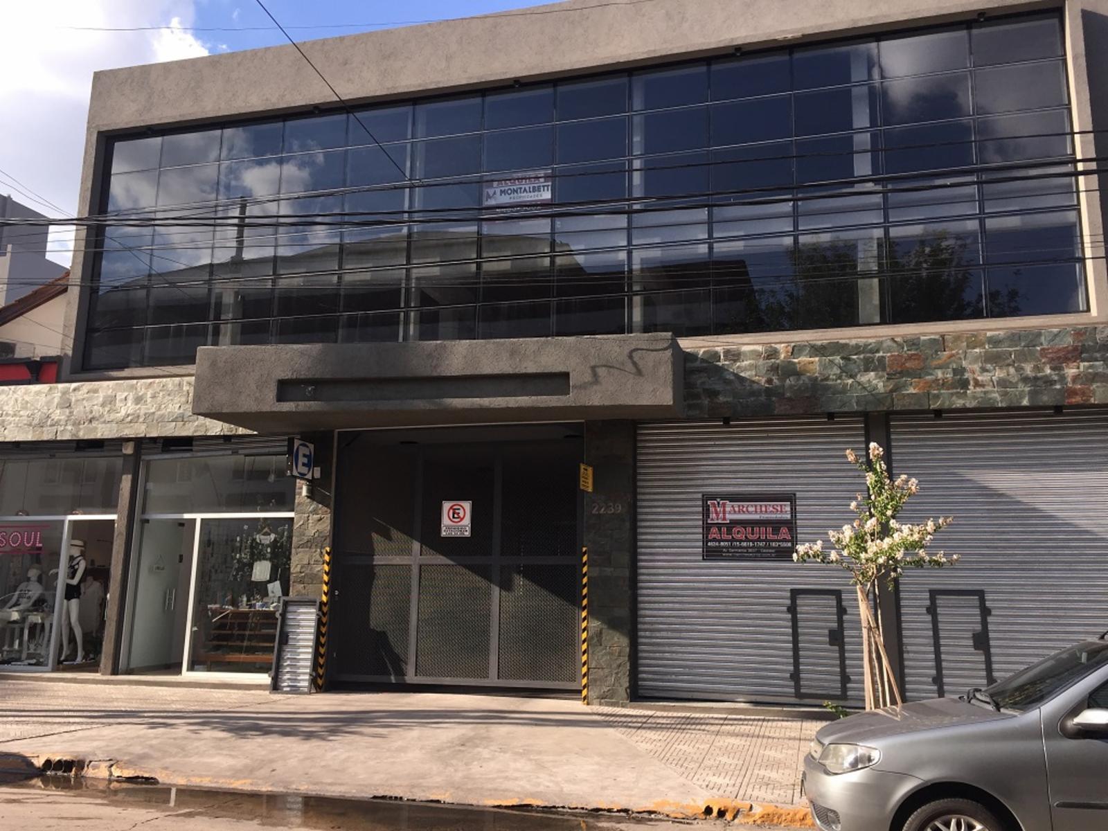 Local Alquiler Castelar Norte - 4