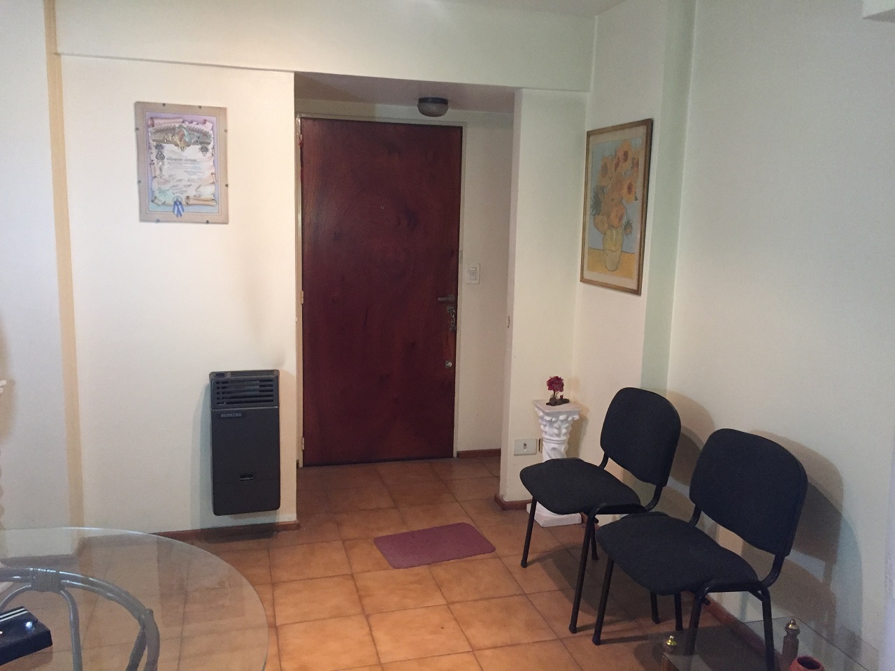 Departamento 2 Ambientes Frente a la Municipalidad de Moron. Inmejorable zona — foto 3