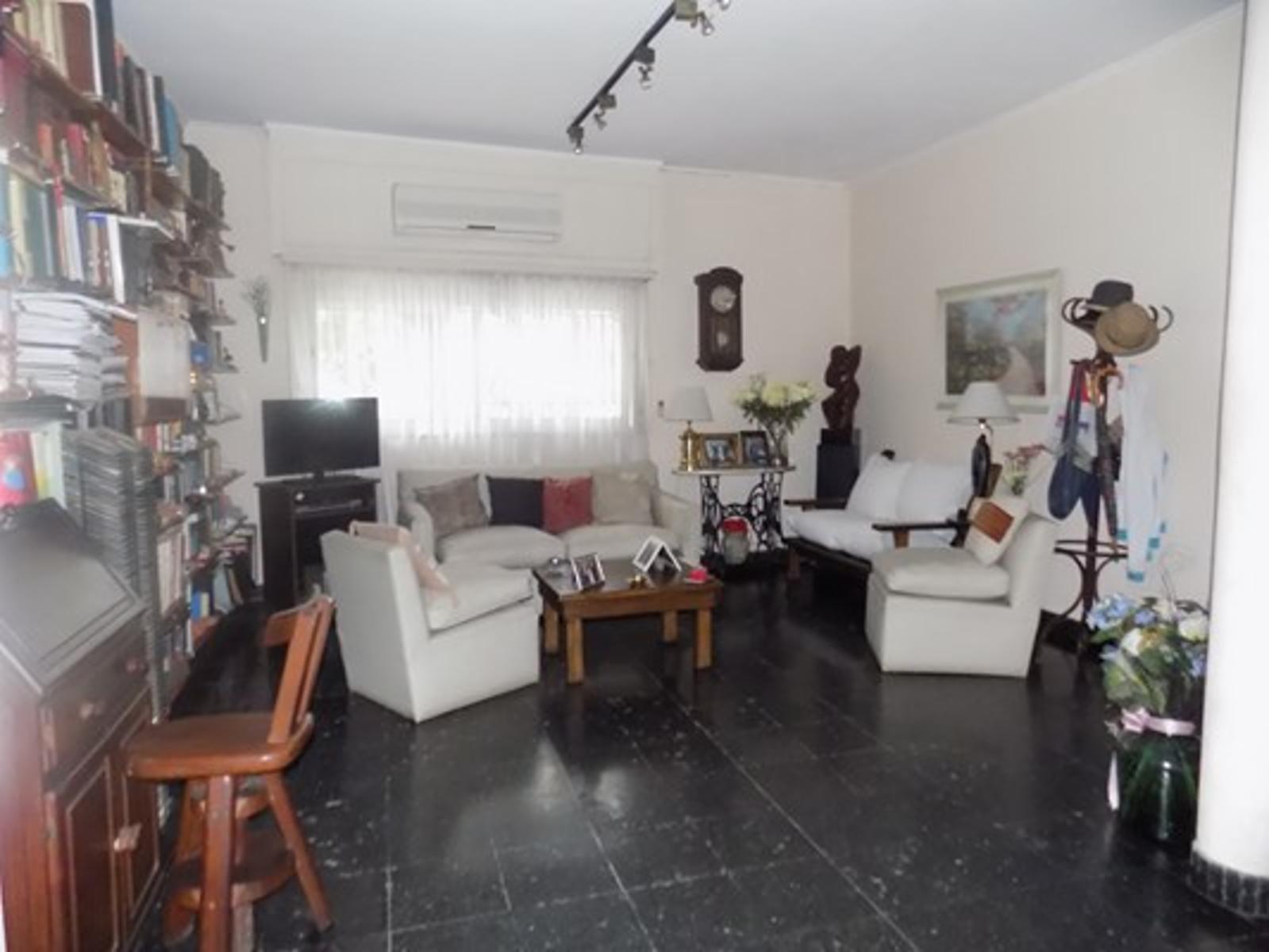 Casa Dos Plantas garage 4 autos jardin parilla — foto 3