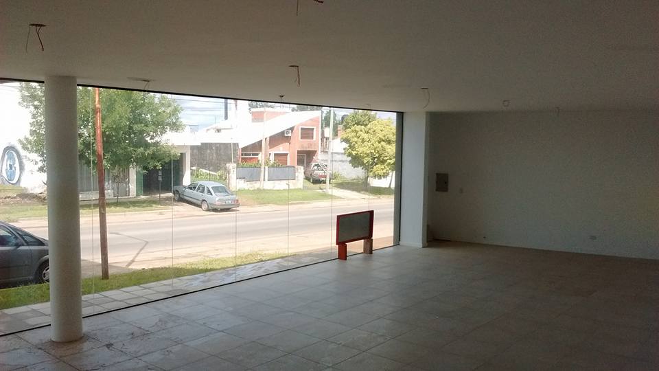 Se alquila local comercial - 3