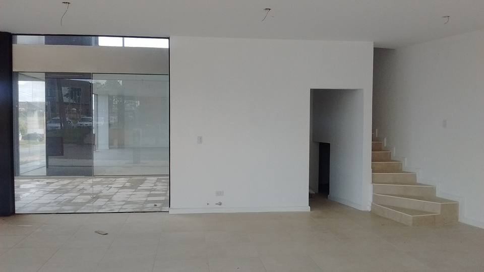 Se alquila local comercial - 9