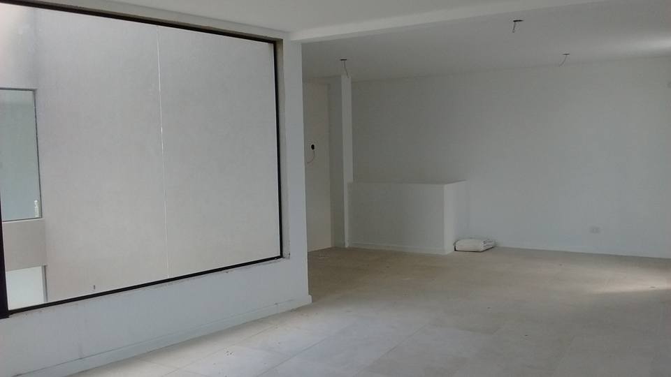 Se alquila local comercial - 12