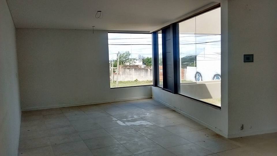 Se alquila local comercial - 13