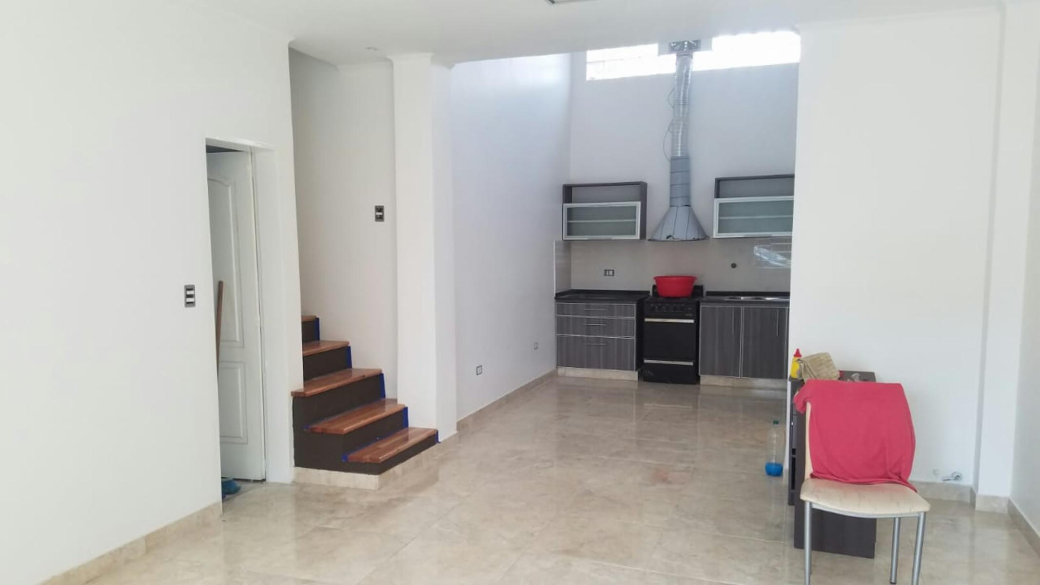 PH AL FRENTE TIPO CASA - CON COCHERA - EXCELENTE UBICACIÓN - DETALLES DE CATEGORÍA — foto 2