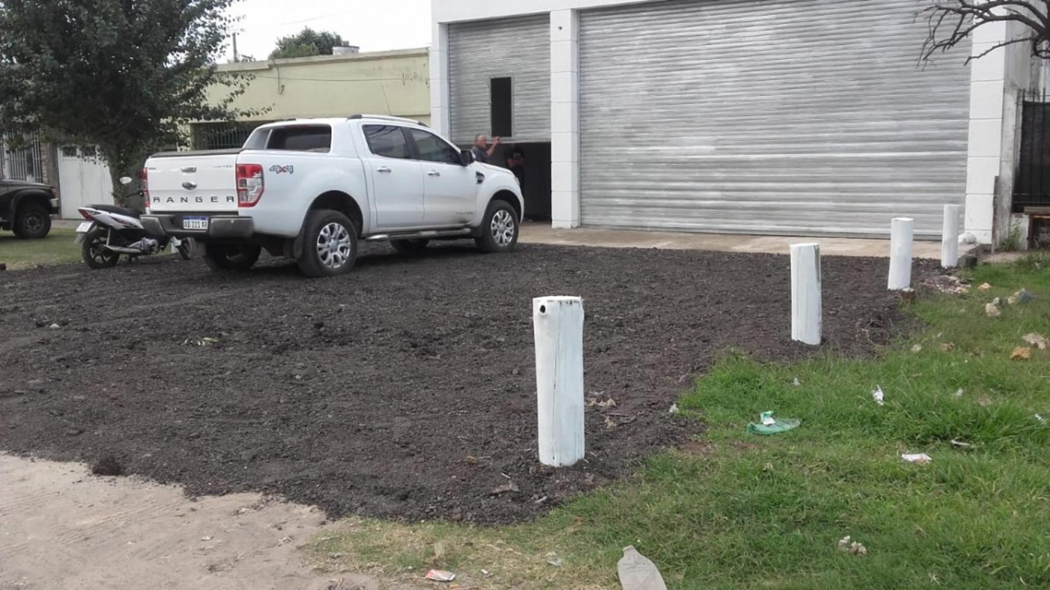 VENTA DE EXCELENTE GALPON DE 200 M² SOBRE LOTE DE 460 M² - SOBRE RUTA 4 EX CAMINO DE CINTURA - 5