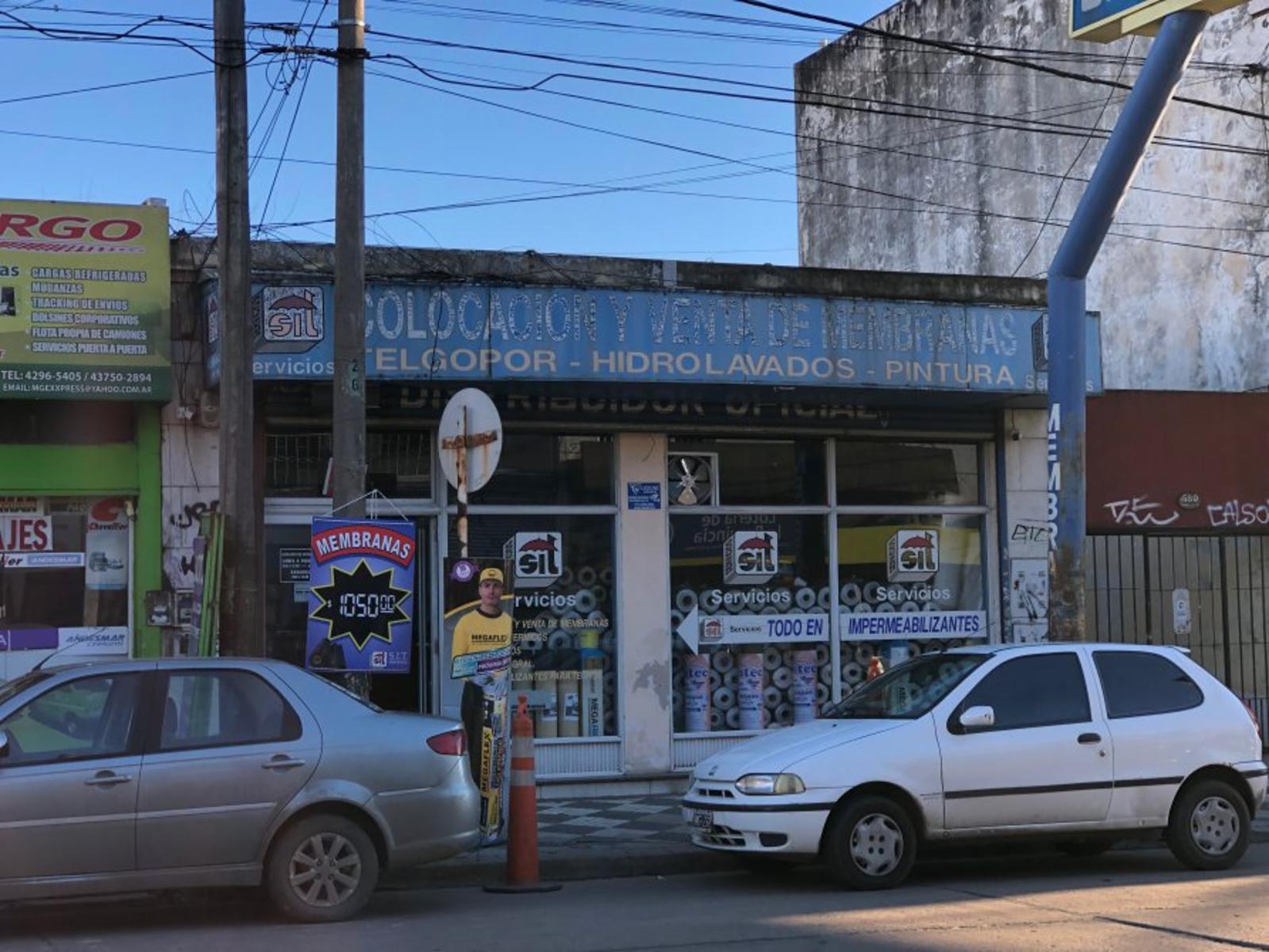 VENTA DE LOCAL CON VIVIENDA - INMEJORABLE UBICACIÓN - 380 M² - A MTS DE COTO - APTO A CREDITO - 2