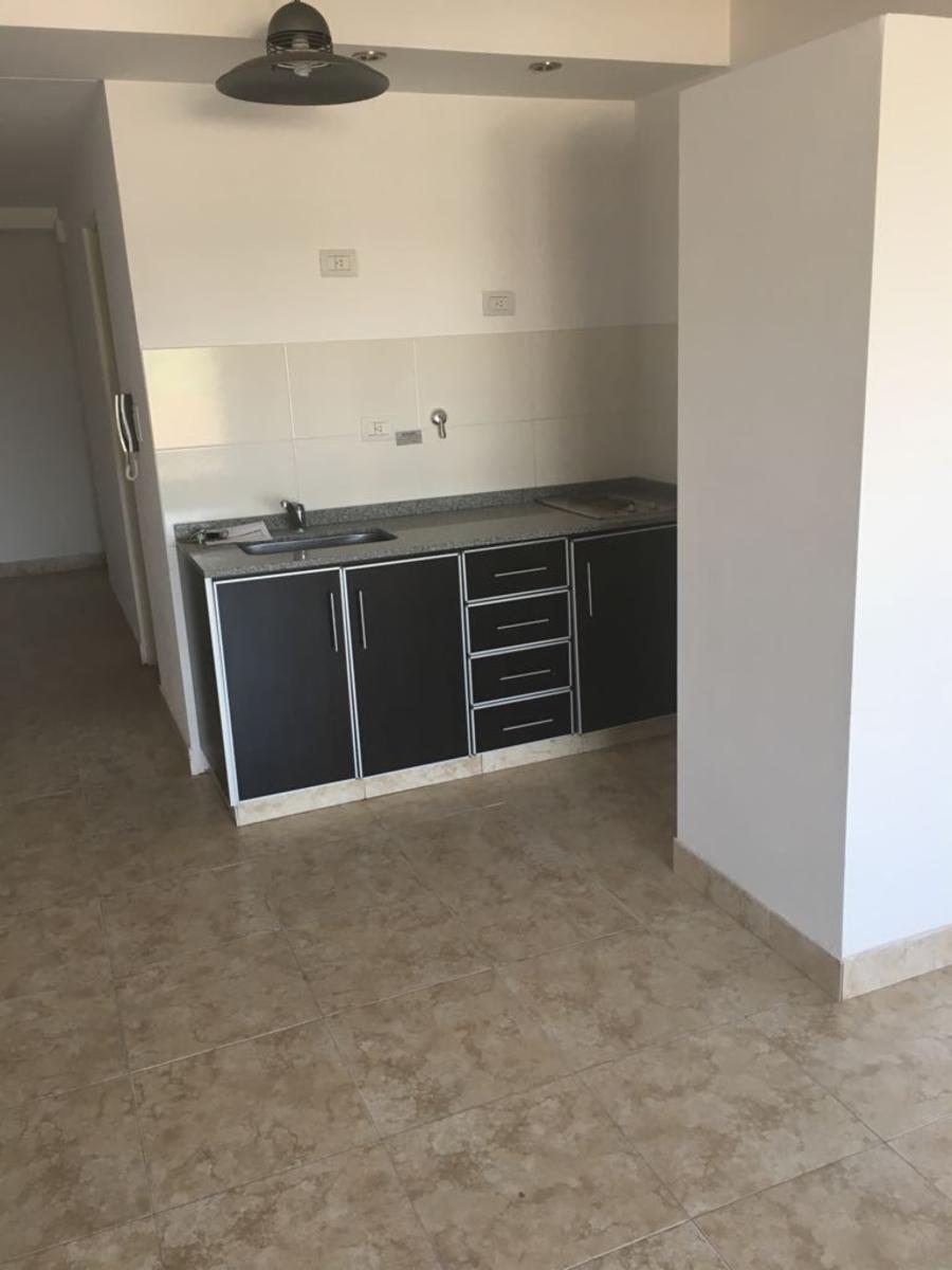 VENTA DE DEPARTAMENTO MONOAMBIENTE CON COCHERA - MONTE GRANDE CENTRO — foto 6