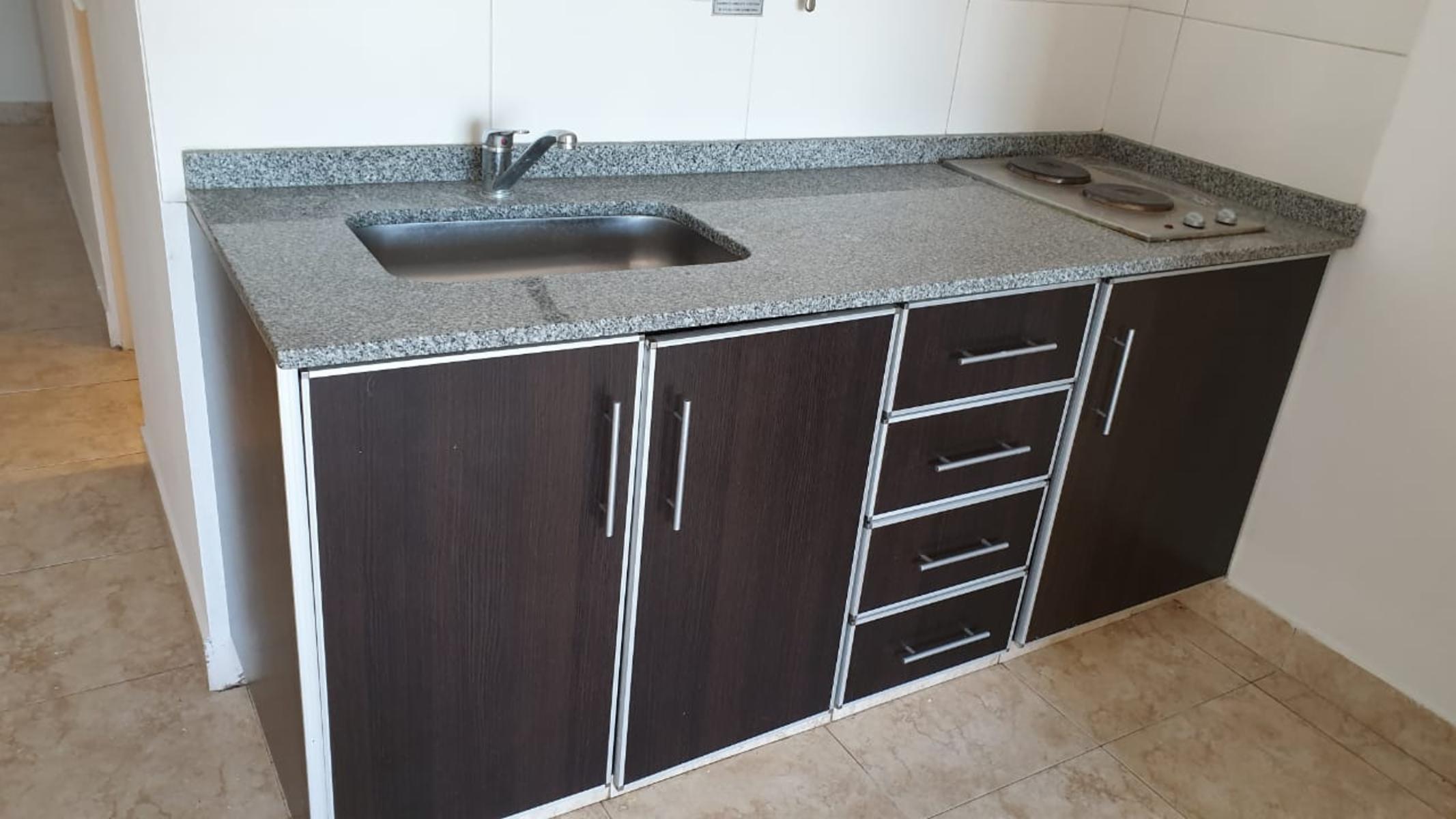 VENTA DE DEPARTAMENTO MONOAMBIENTE CON COCHERA - MONTE GRANDE CENTRO — foto 7