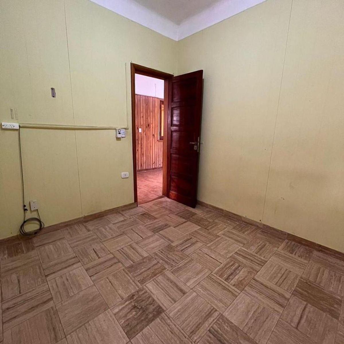 VENTA DE EXCELENTE CHALET 3 AMBIENTES CON COCHERA - LLAVALLOL — foto 12