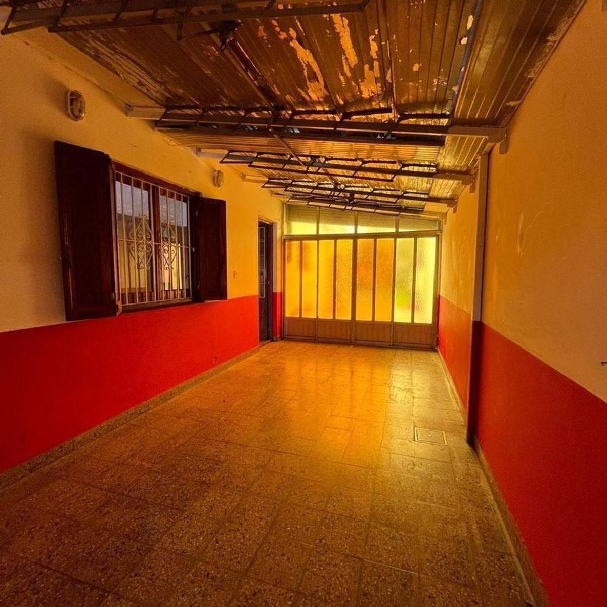 VENTA DE EXCELENTE CHALET 3 AMBIENTES CON COCHERA - LLAVALLOL — foto 14