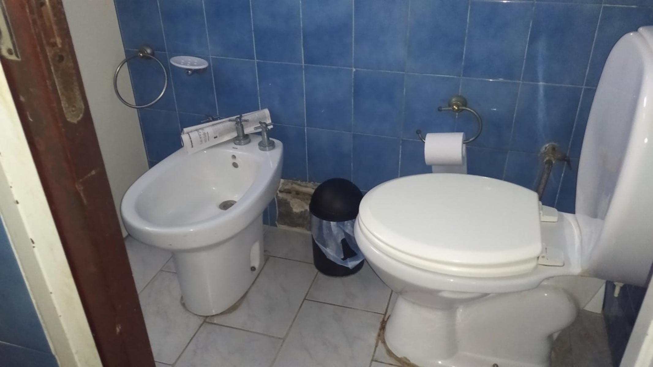 VENTA DE CASA 4 AMBIENTES MÁS DEPARTAMENTO 2 AMBIENTES, IDEAL DOS FAMILIAS O PARA INVERSIONISTAS - MONTE GRANDE — foto 12