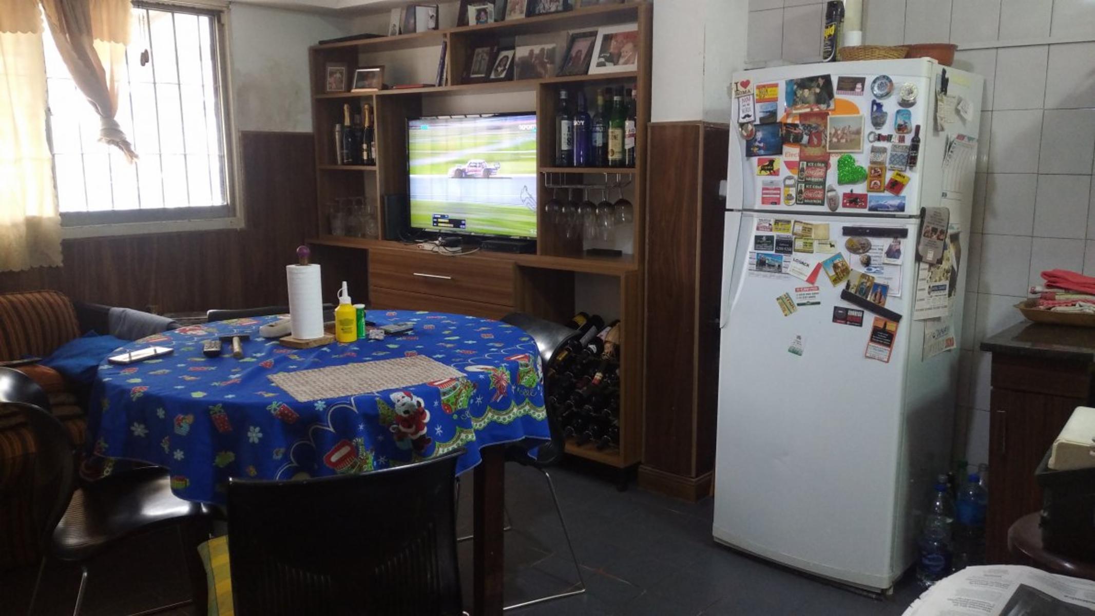 VENTA DE CASA 4 AMBIENTES MÁS DEPARTAMENTO 2 AMBIENTES, IDEAL DOS FAMILIAS O PARA INVERSIONISTAS - MONTE GRANDE — foto 14